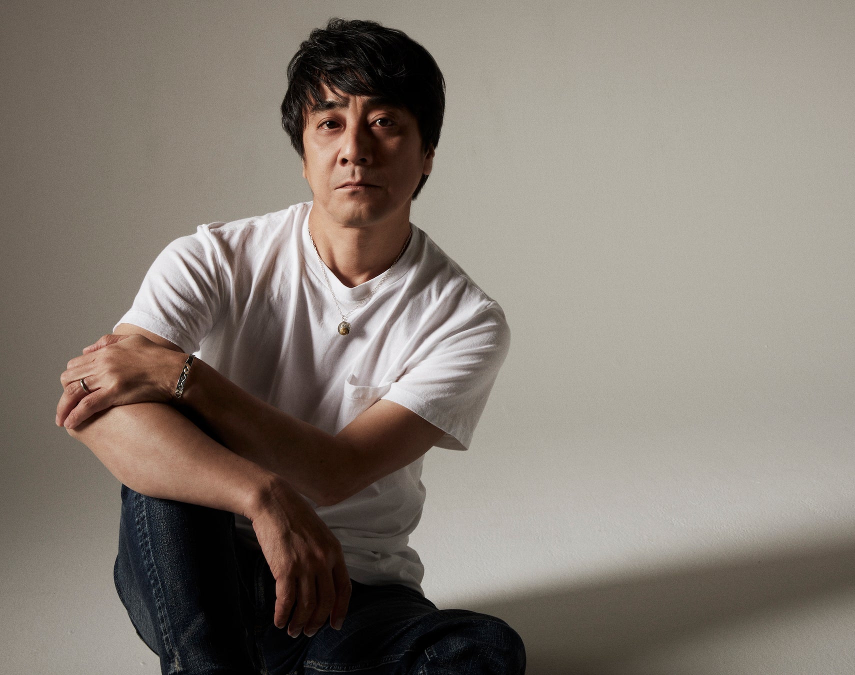 山崎まさよしの弾き語りツアー、ピアニストの塩谷哲氏をゲストに迎えたスペシャル公演の模様をWOWOWプラスでテレビ初独占放送決定! 山崎まさよしの弾き語りツアー、ピアニストの塩谷哲氏をゲストに迎えたスペシャル公演の模様をWOWOWプラスでテレビ初独占放送決定!