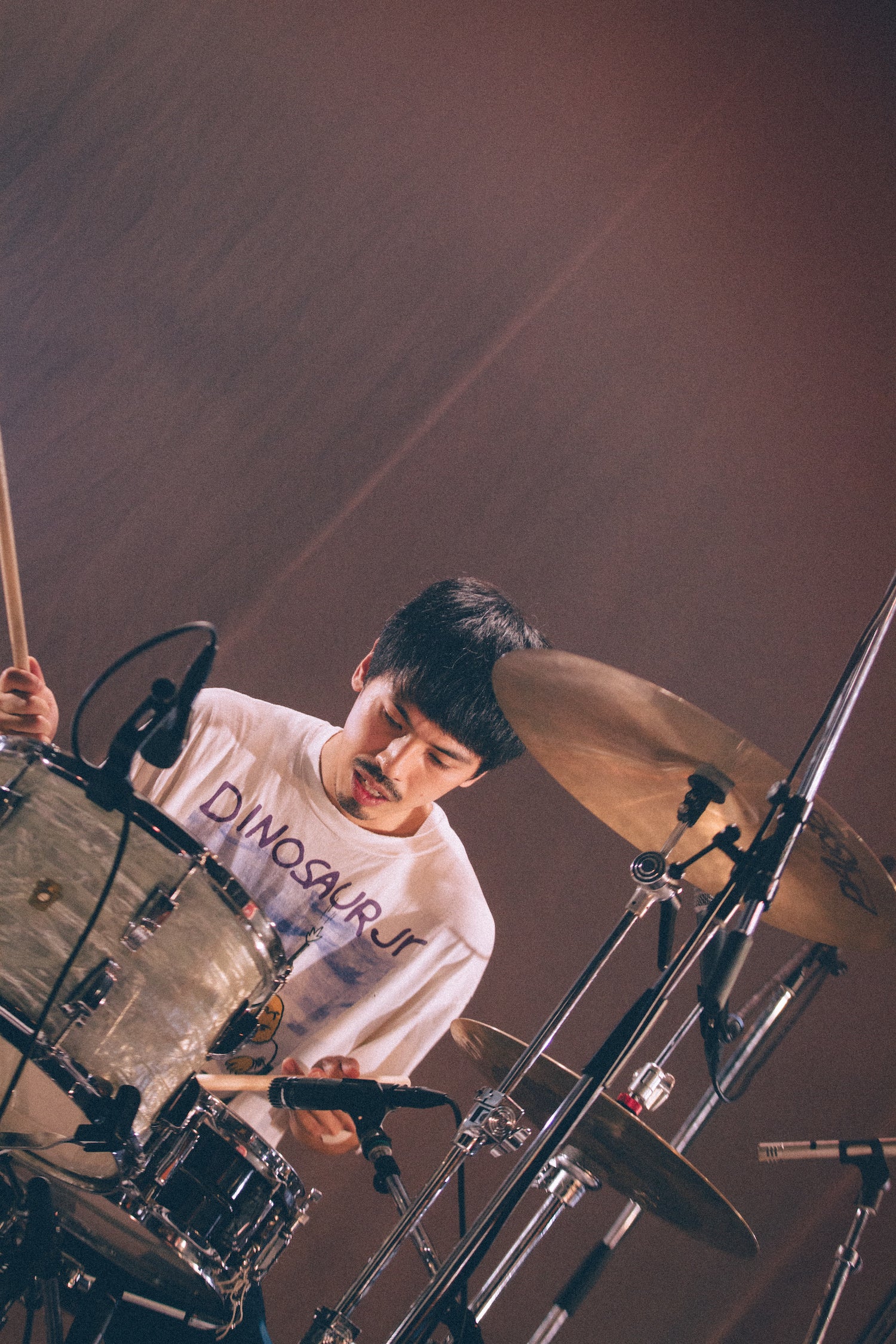 鈴木健人 (Dr／never young beach)©ERINA UEMURA