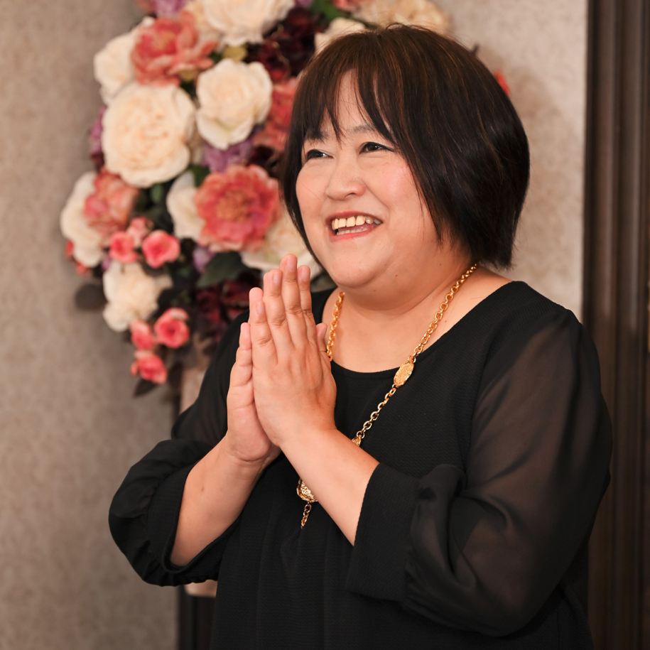 鈴木 ましろ 氏