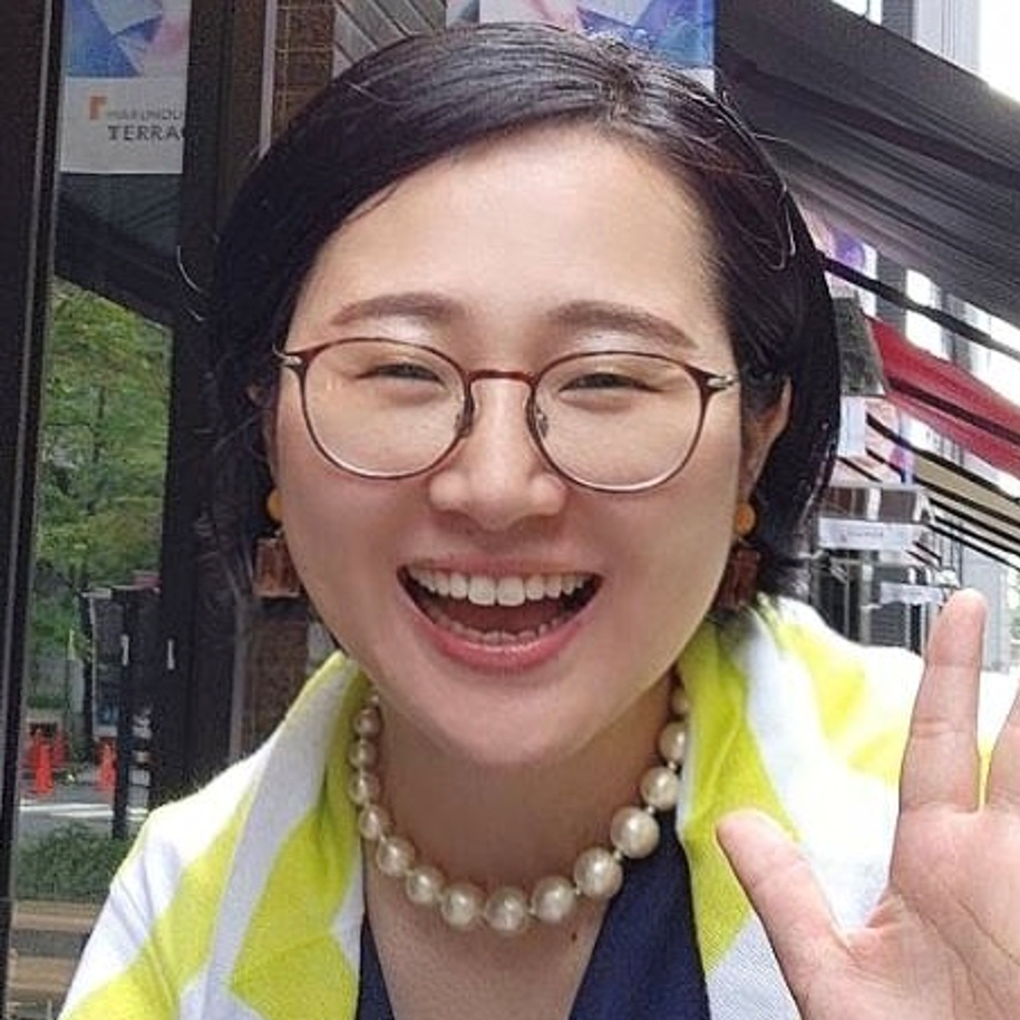 末吉 ゆかり 氏