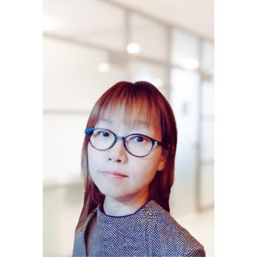 鴨崎 はるな 氏