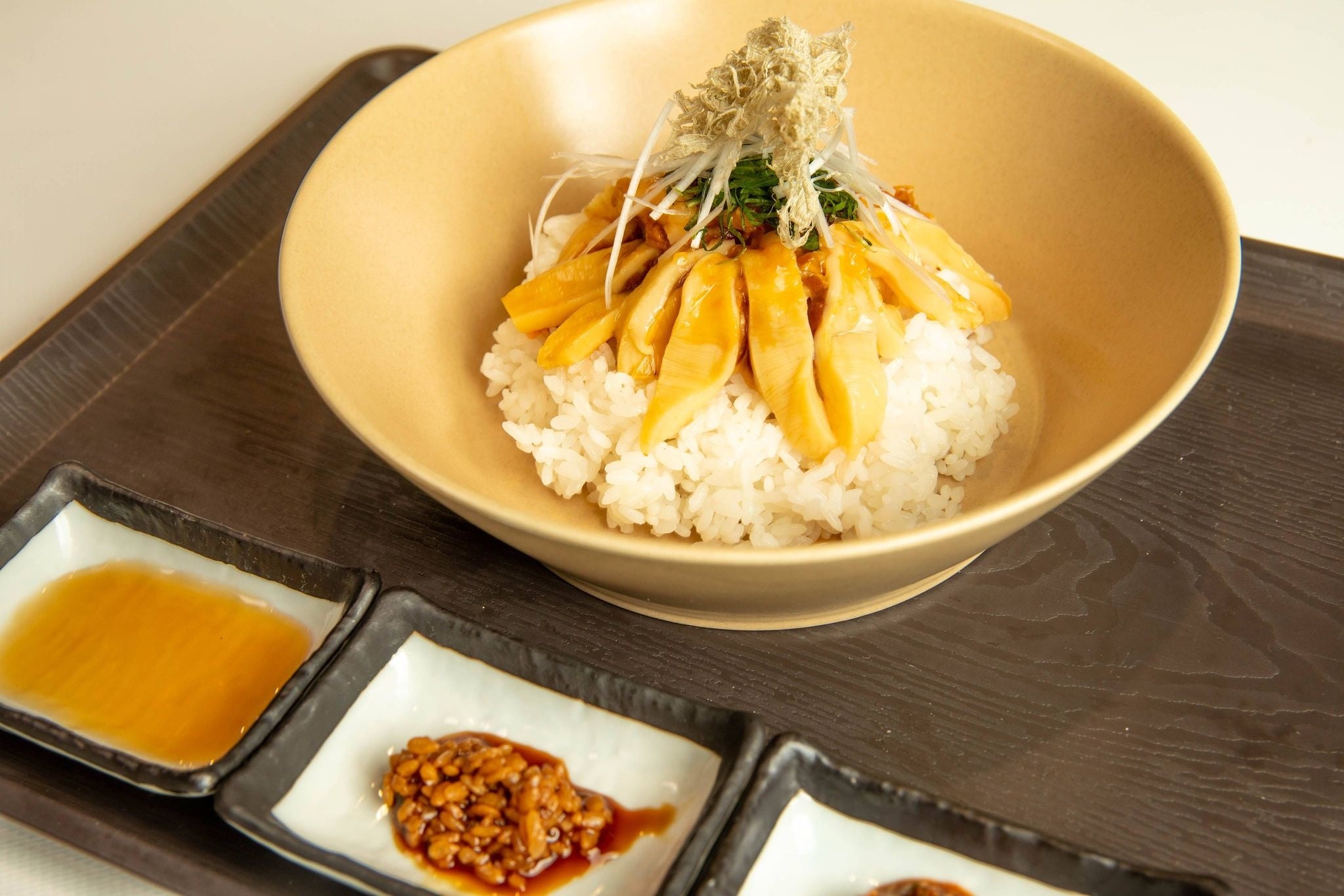 ほや好きのための生ほや丼 ４種の味（980円）