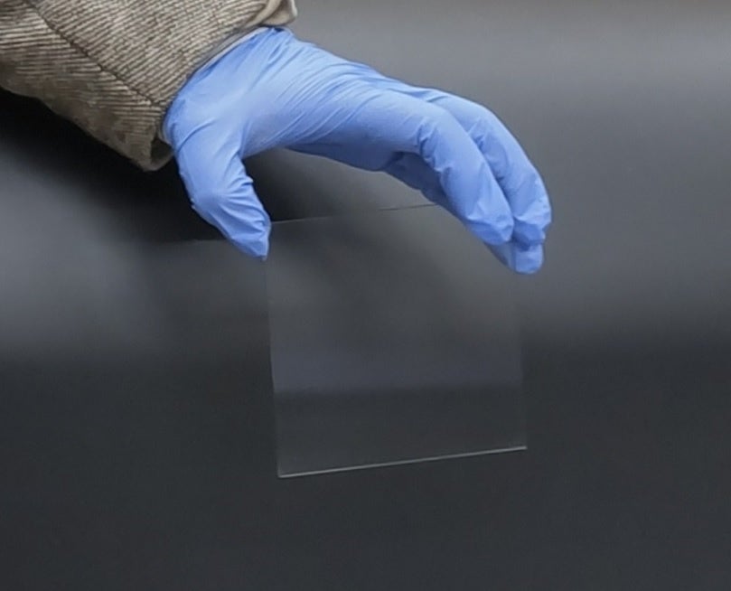 透明太陽電池（100×100mm）