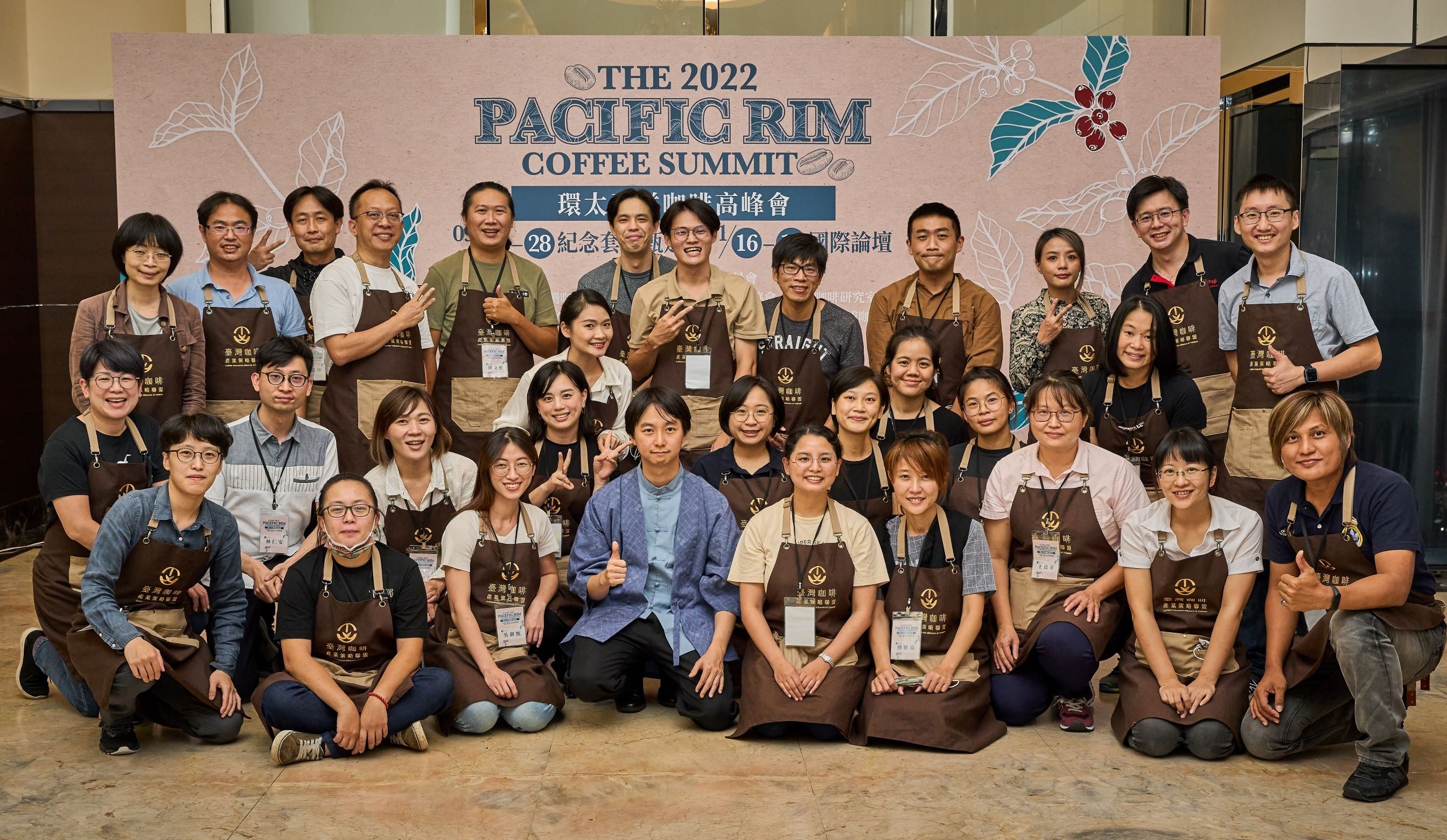 メモリアルパッケージオーディションの審査員とスタッフ