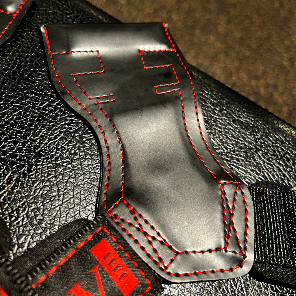 特殊なコーティング技術でラバー素材の劣化を防止