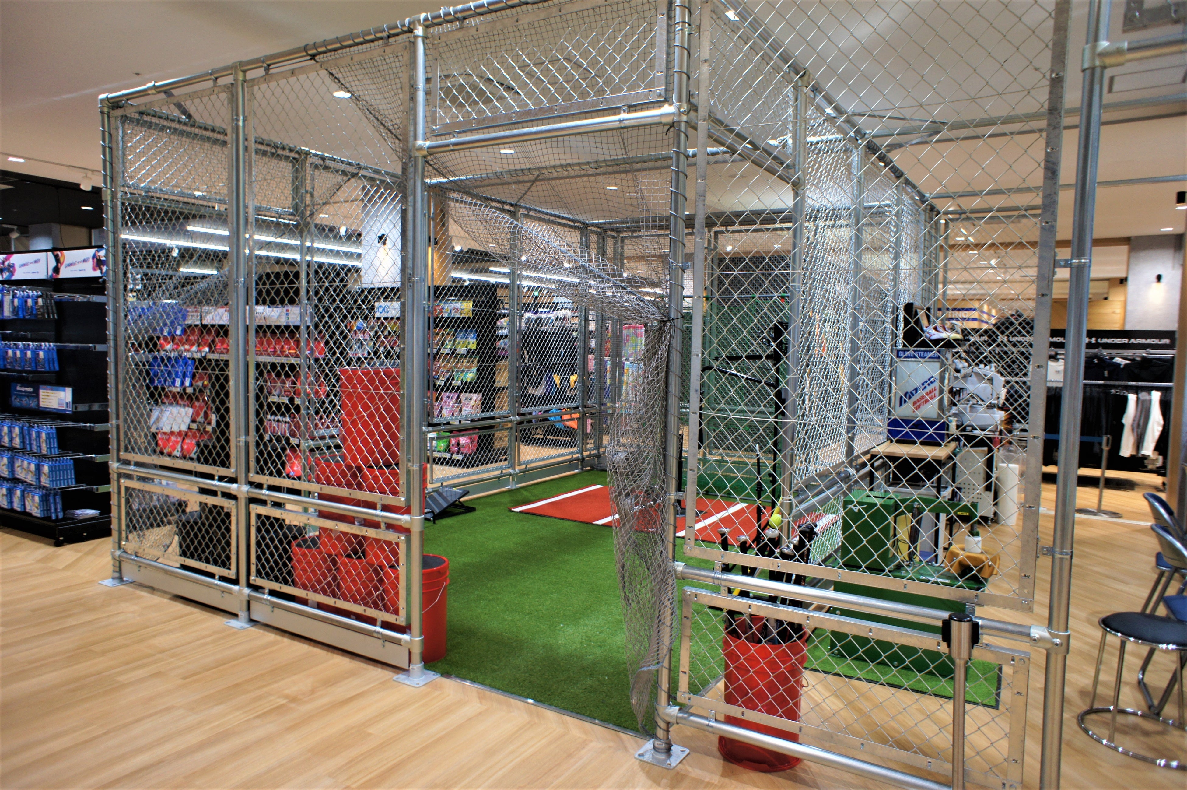 大型スポーツケージ