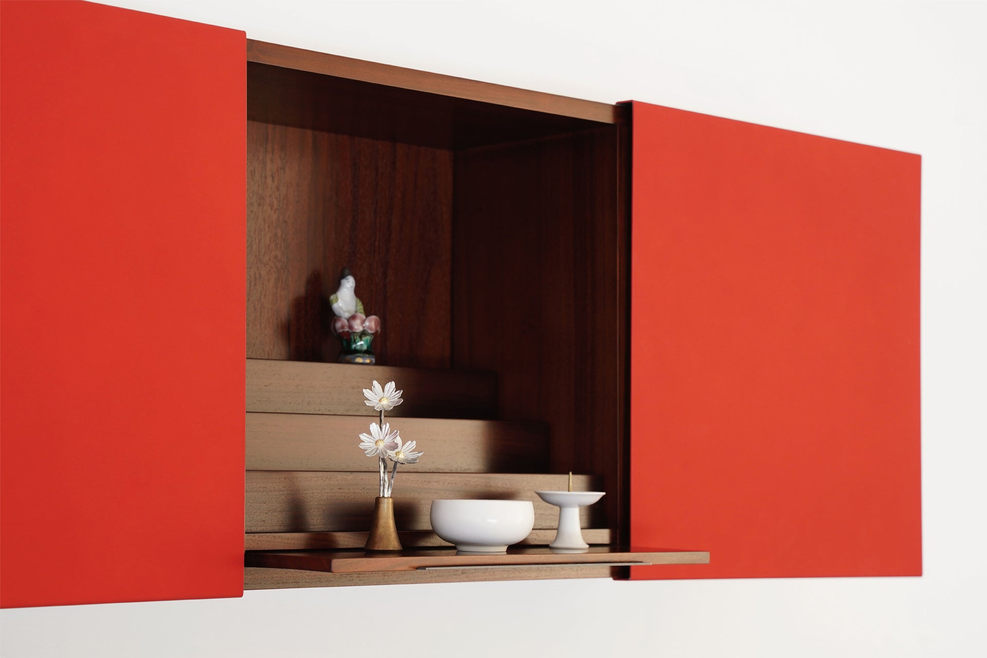 小さな祈りの空間のイメージ（当社の厨子・Type E-1-R）