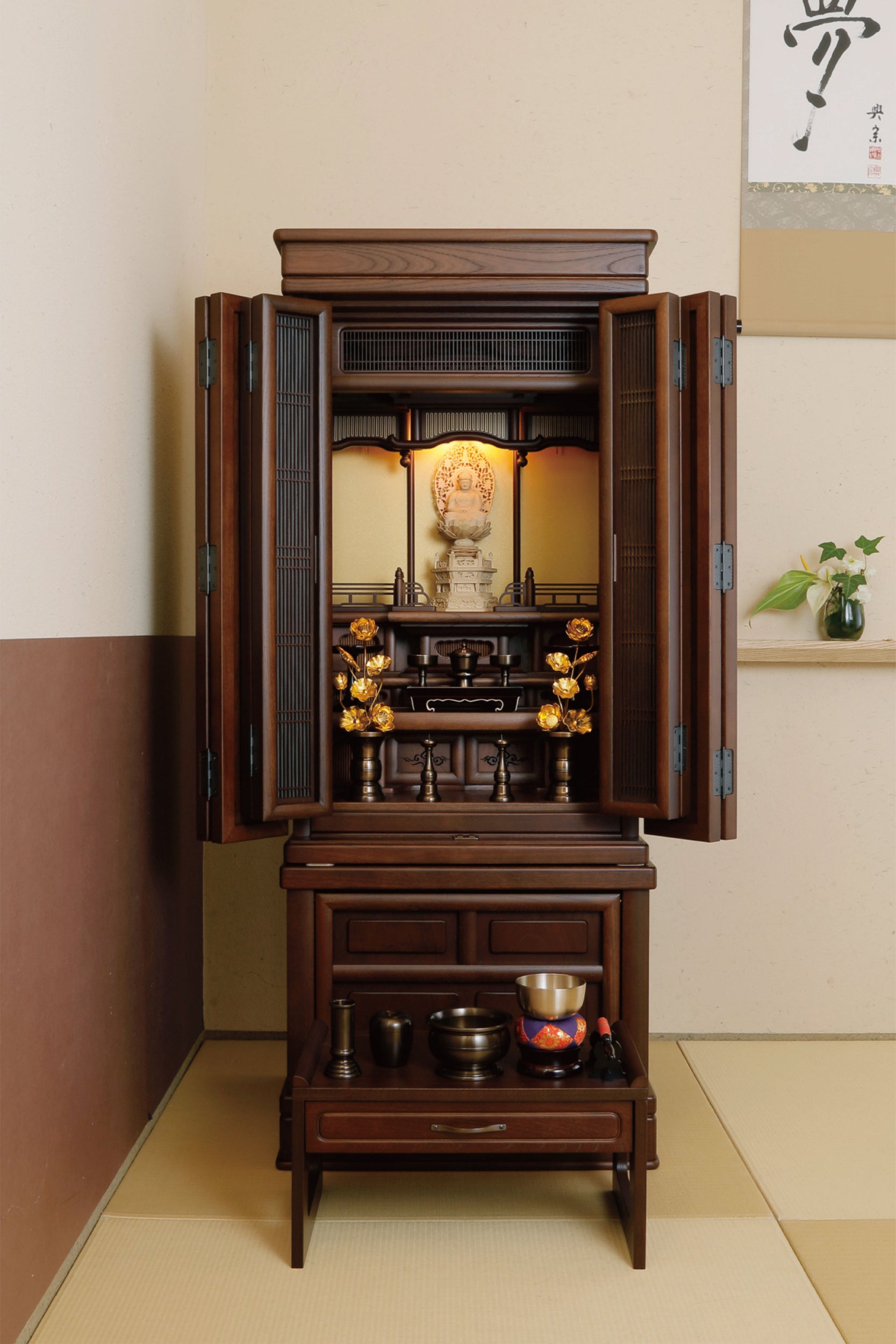 大きな仏壇で使われることが多い常花