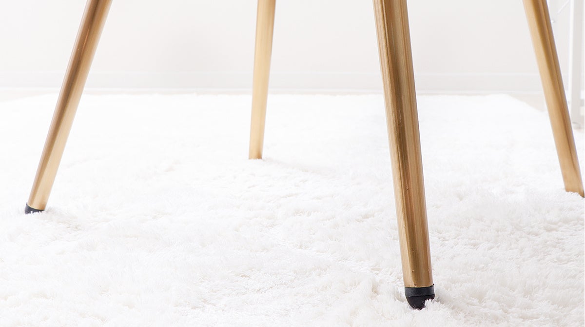 先端はガタつき防止のアジャスターが付いています