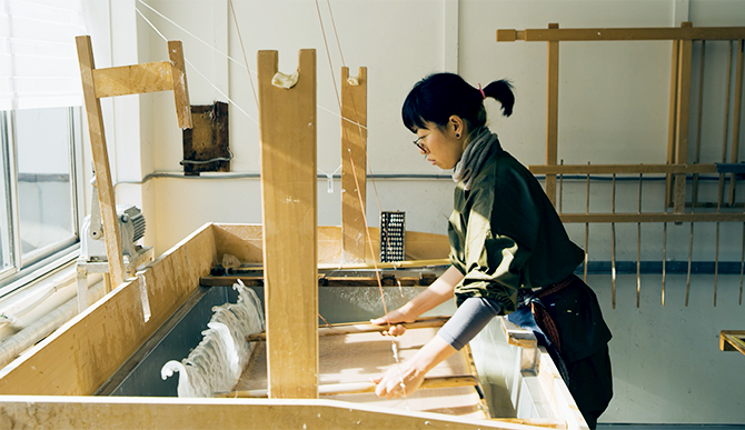 The Millenniumシリーズでは美濃の手漉き和紙を別注。