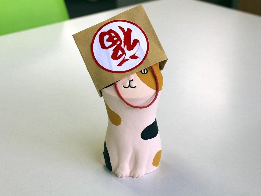 博多人形 福かぶり猫（福を招く福岡の招き猫）