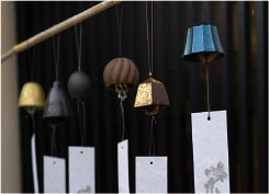 高岡銅器協同組合： 高岡銅器は、江戸時代初期の高岡開町とともに始まり長い伝統を誇ります。共同事業を通し組合員の技を高め、また魅力発信事業も行っています。