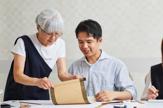 紙切りや風鈴の絵付けなど日本の文化に触れる体験ワークショップ。2026年5月~8月の開催内容を決定 紙切りや風鈴の絵付けなど日本の文化に触れる体験ワークショップ。2026年5月~8月の開催内容を決定