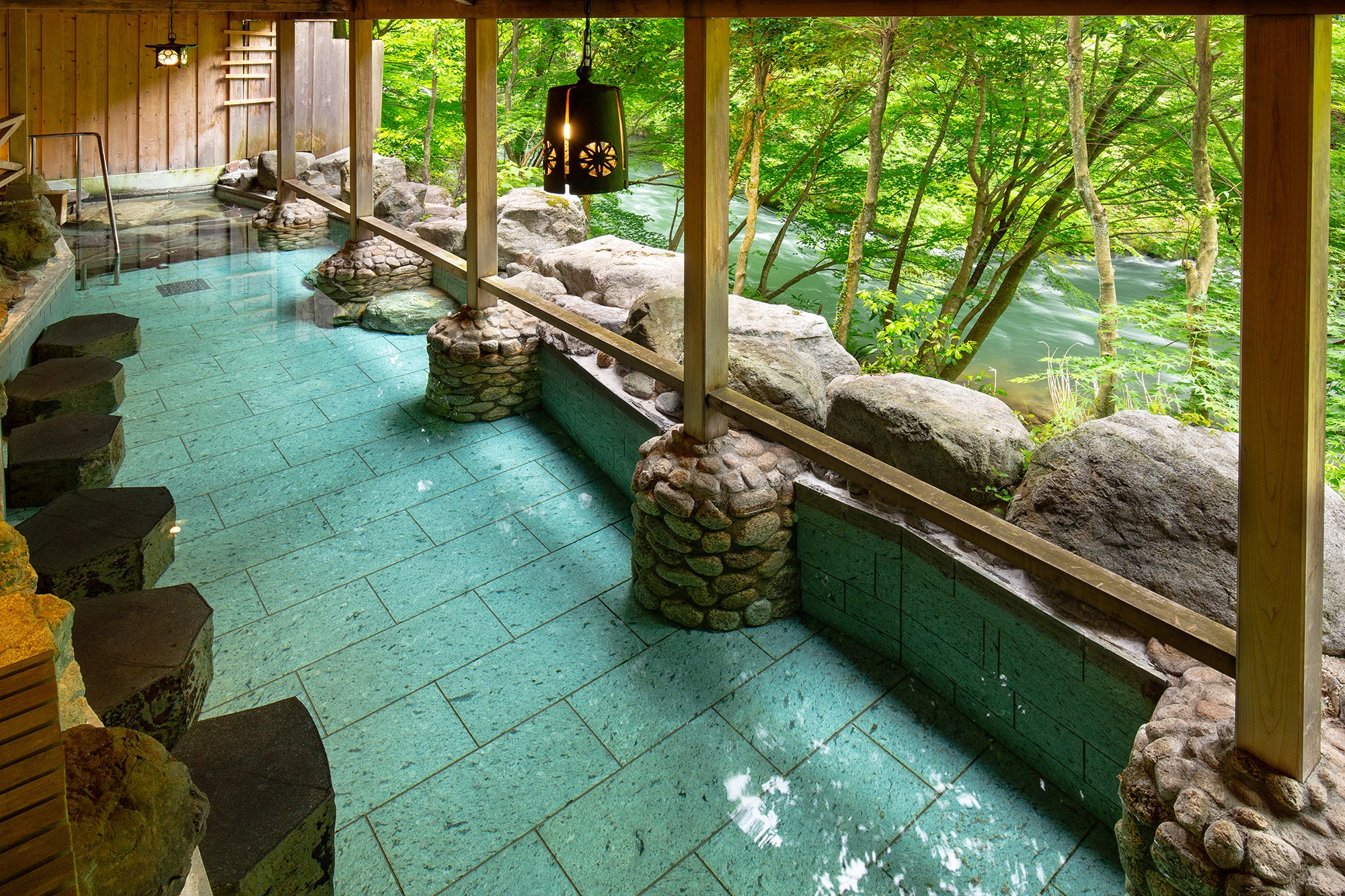 1泊2食付き宿泊券（2名1組）×1名様【かがり吉祥亭】