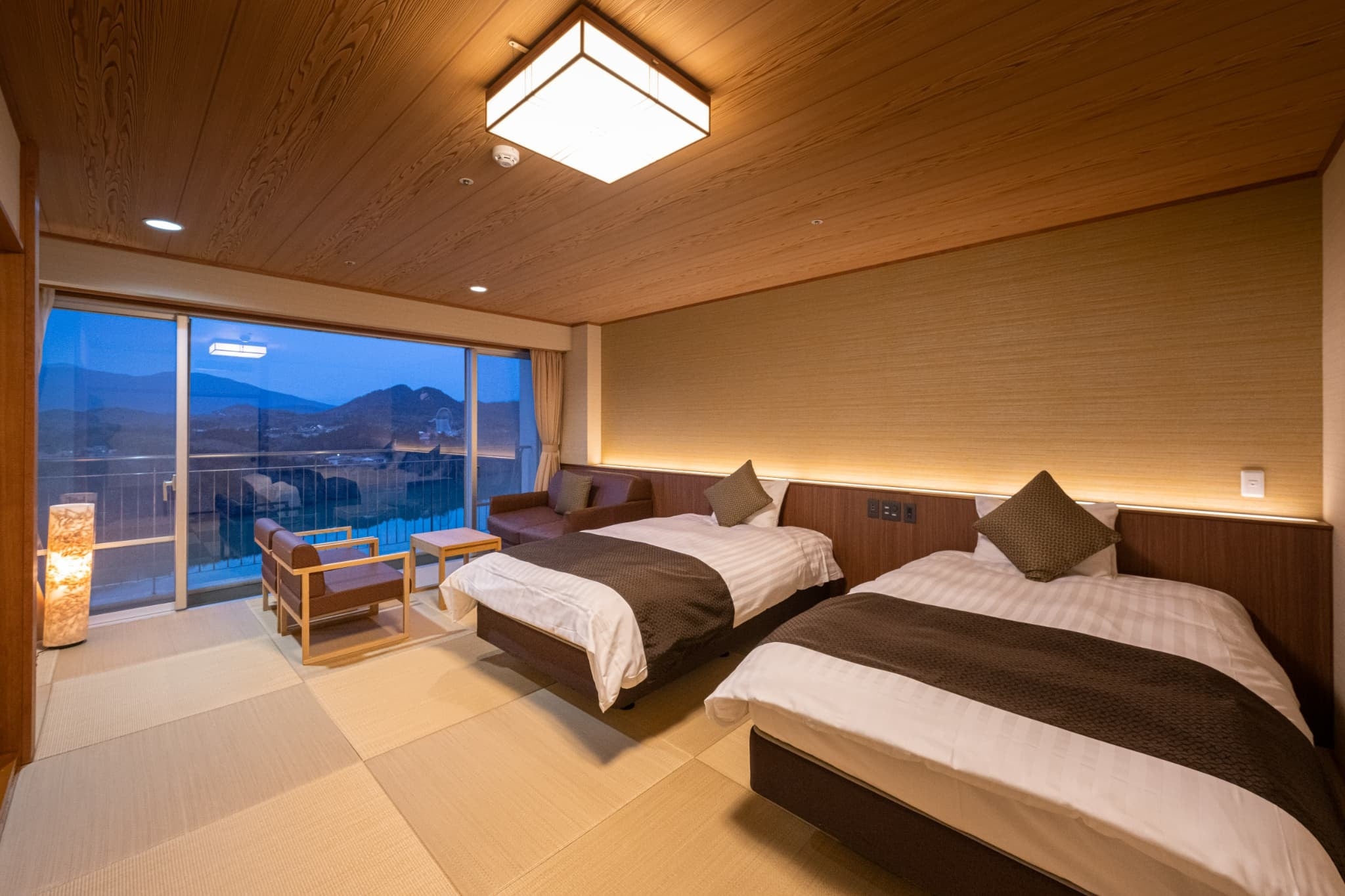 客室：和モダンツイン