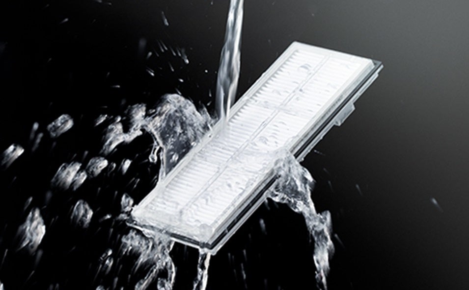 先進センサーと2種類のカメラ搭載で障害物回避を行い、清掃力も強化