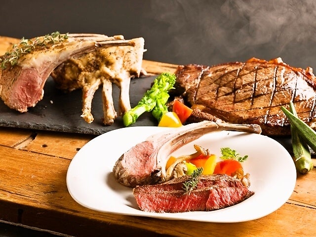 ラム肉のローストと低温調理のジャージー牛ステーキ