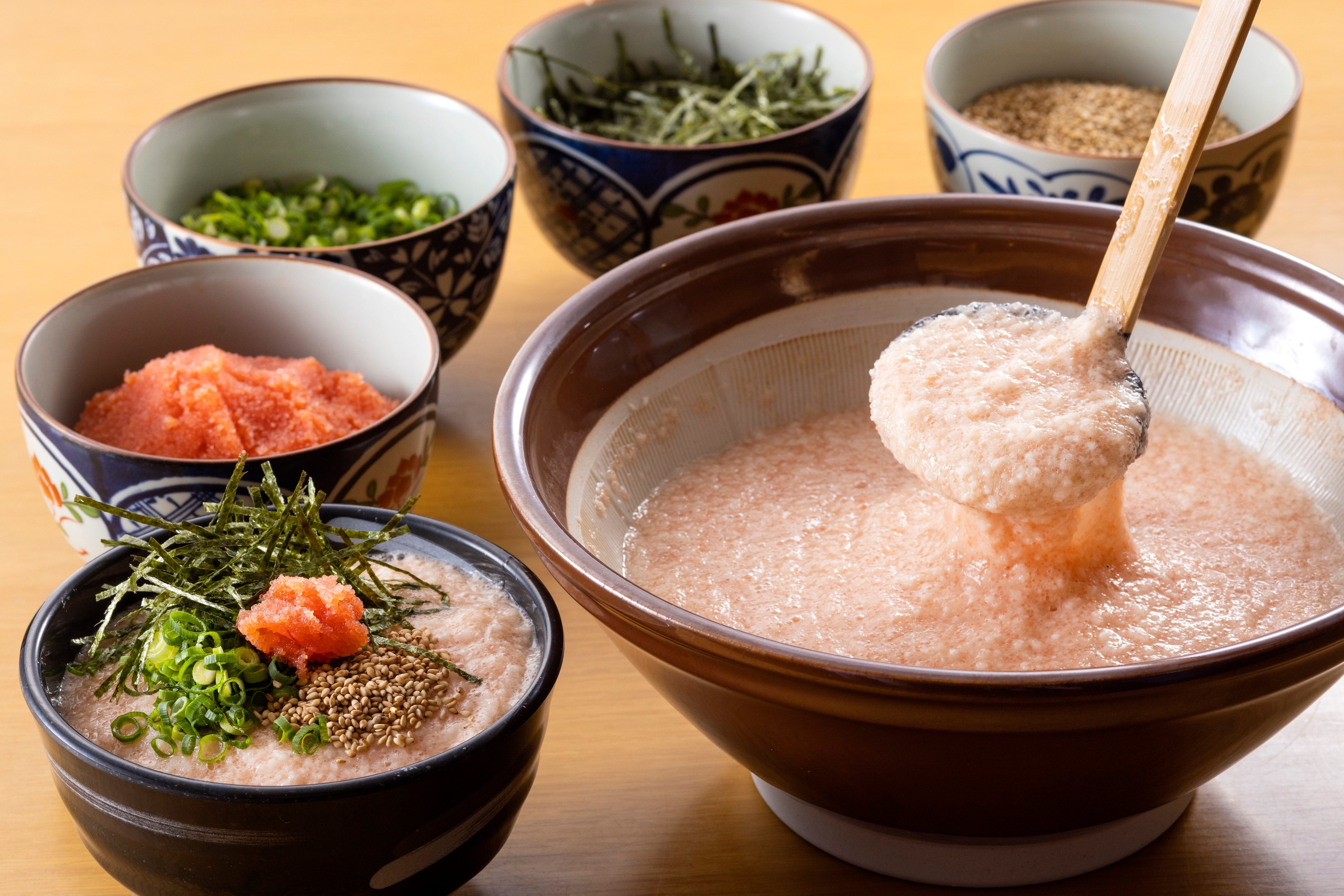 福岡県・休暇村志賀島「あご出汁明太とろろかけご飯」