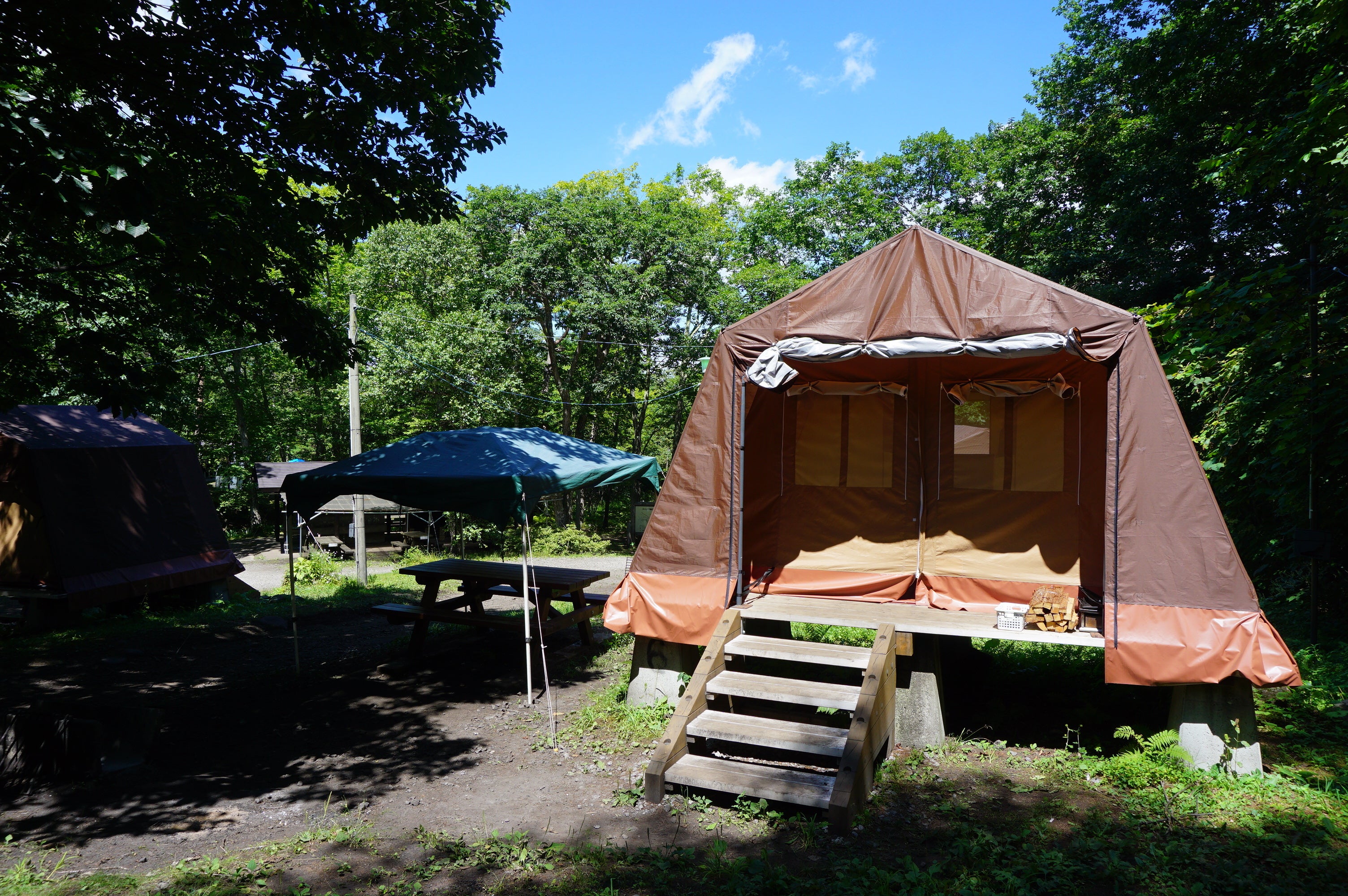 休暇村嬬恋鹿沢　休暇村オリジナルロッジ型テント