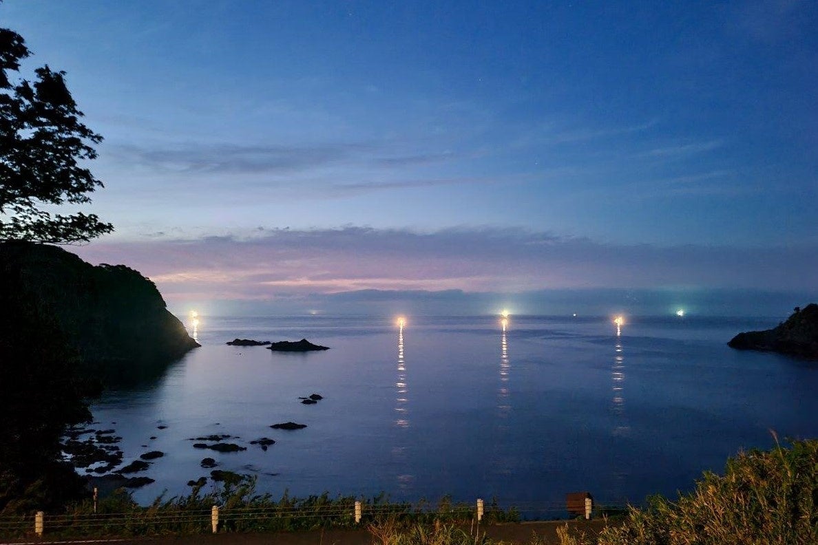漁火も、日本海の夏の風物詩の後継