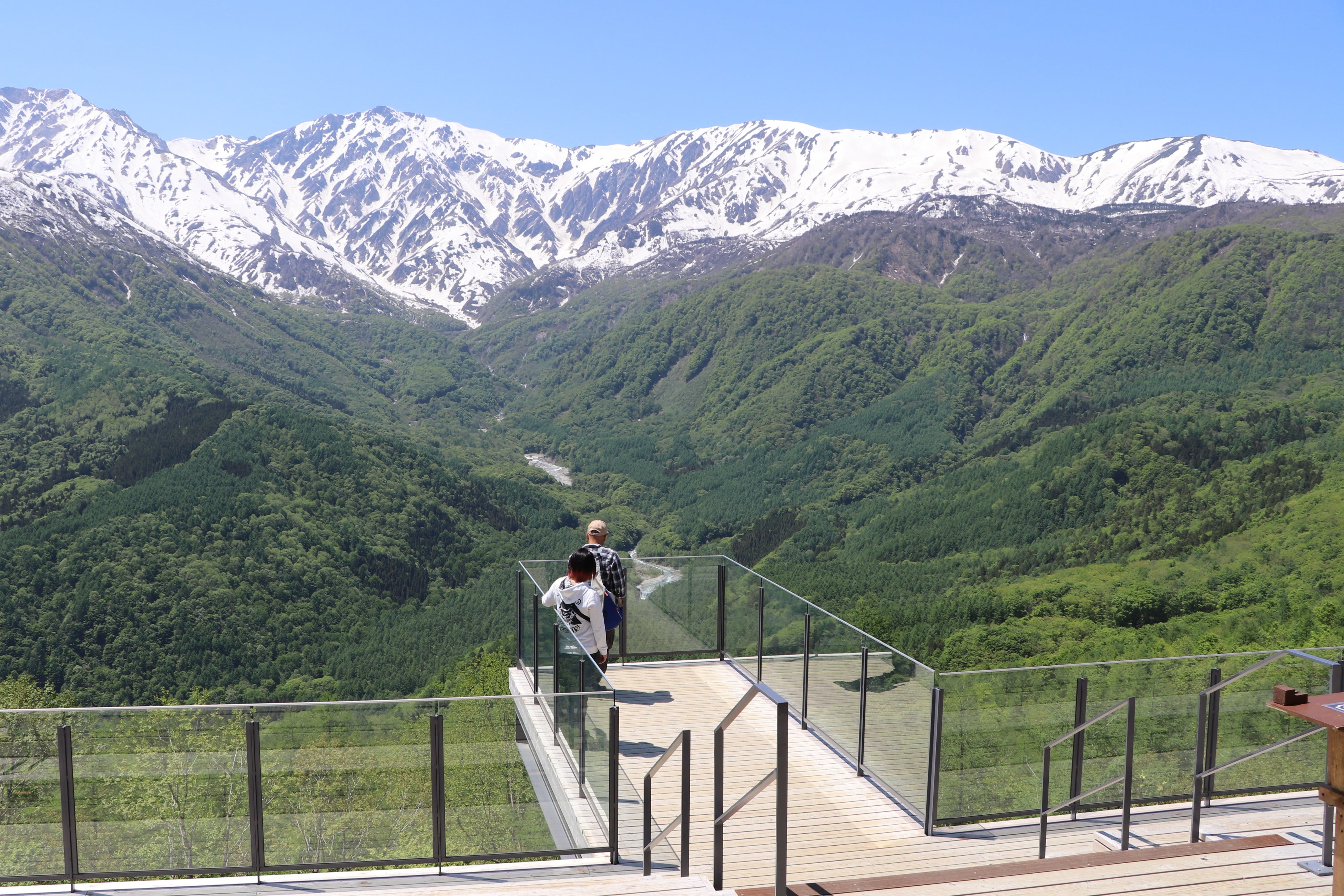 白馬三山が望める絶景テラス