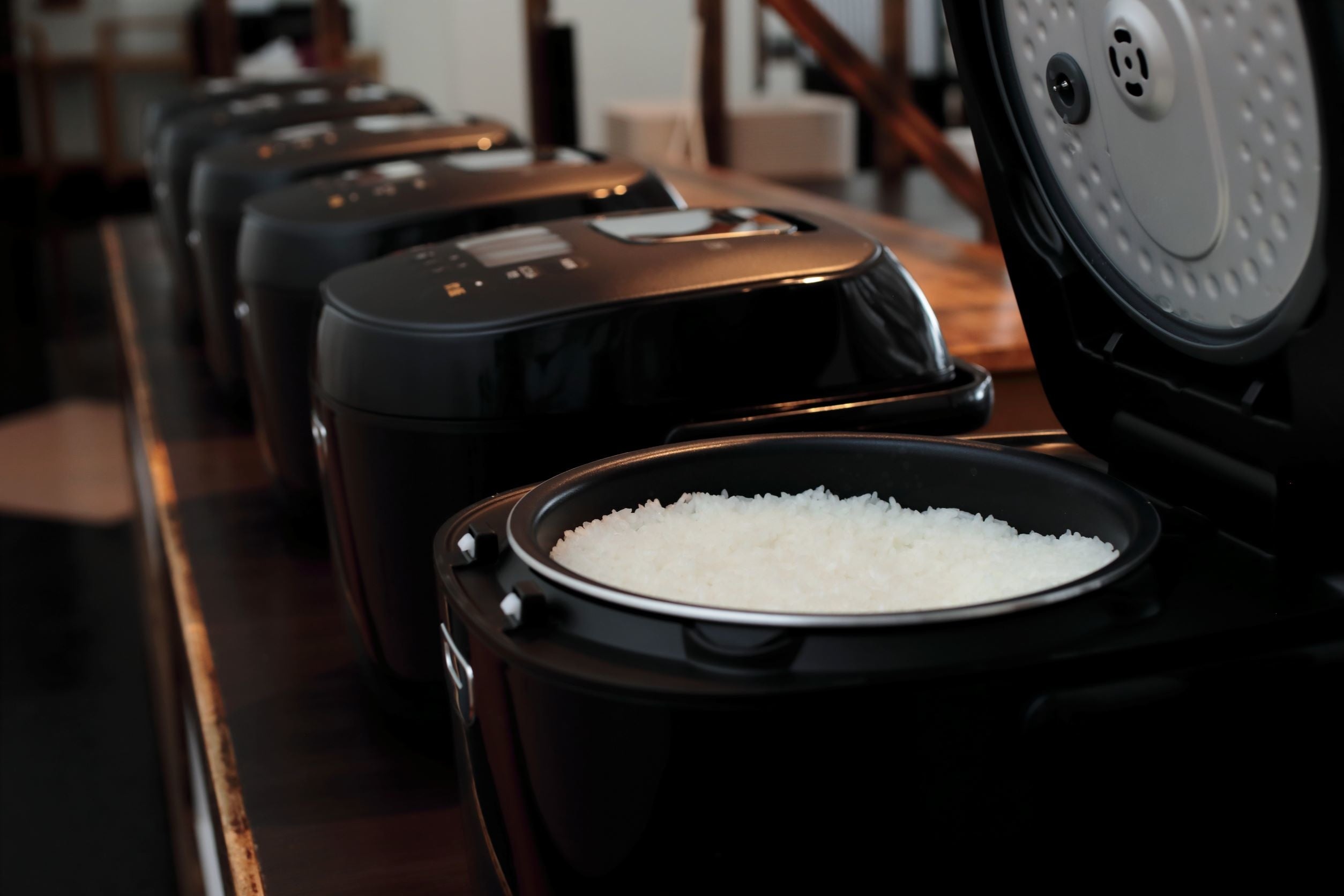 妙高産コシヒカリは、時間に合わせて炊き立てをご用意します