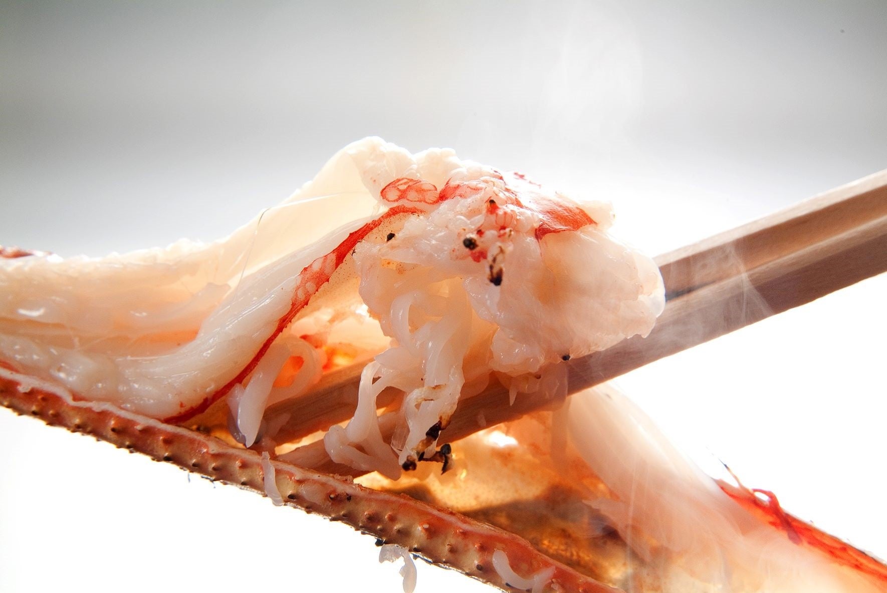 香りが増して美味しさが凝縮される焼きガニ