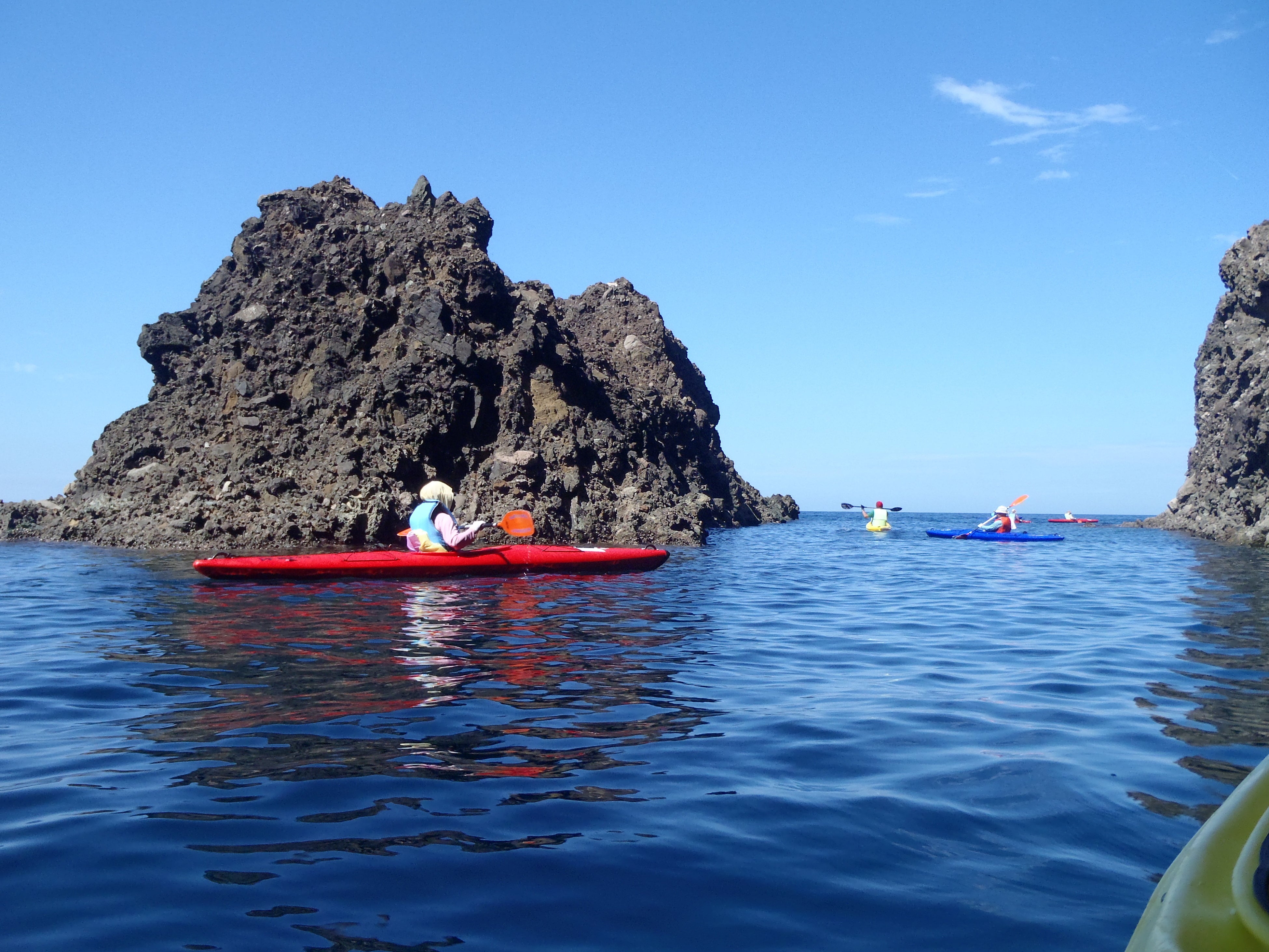 山陰海岸ジオパークをカヌーですいすい