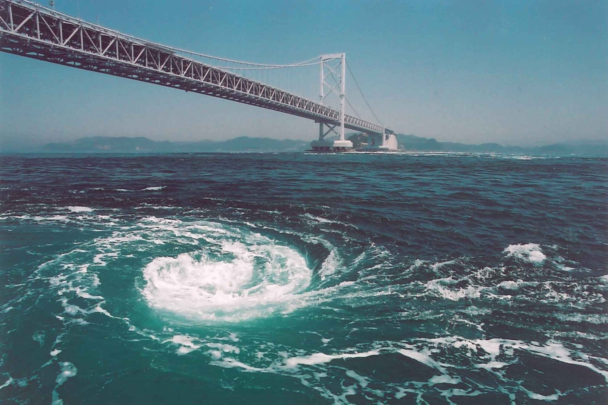 うずしおクルーズ（観潮船乗船）