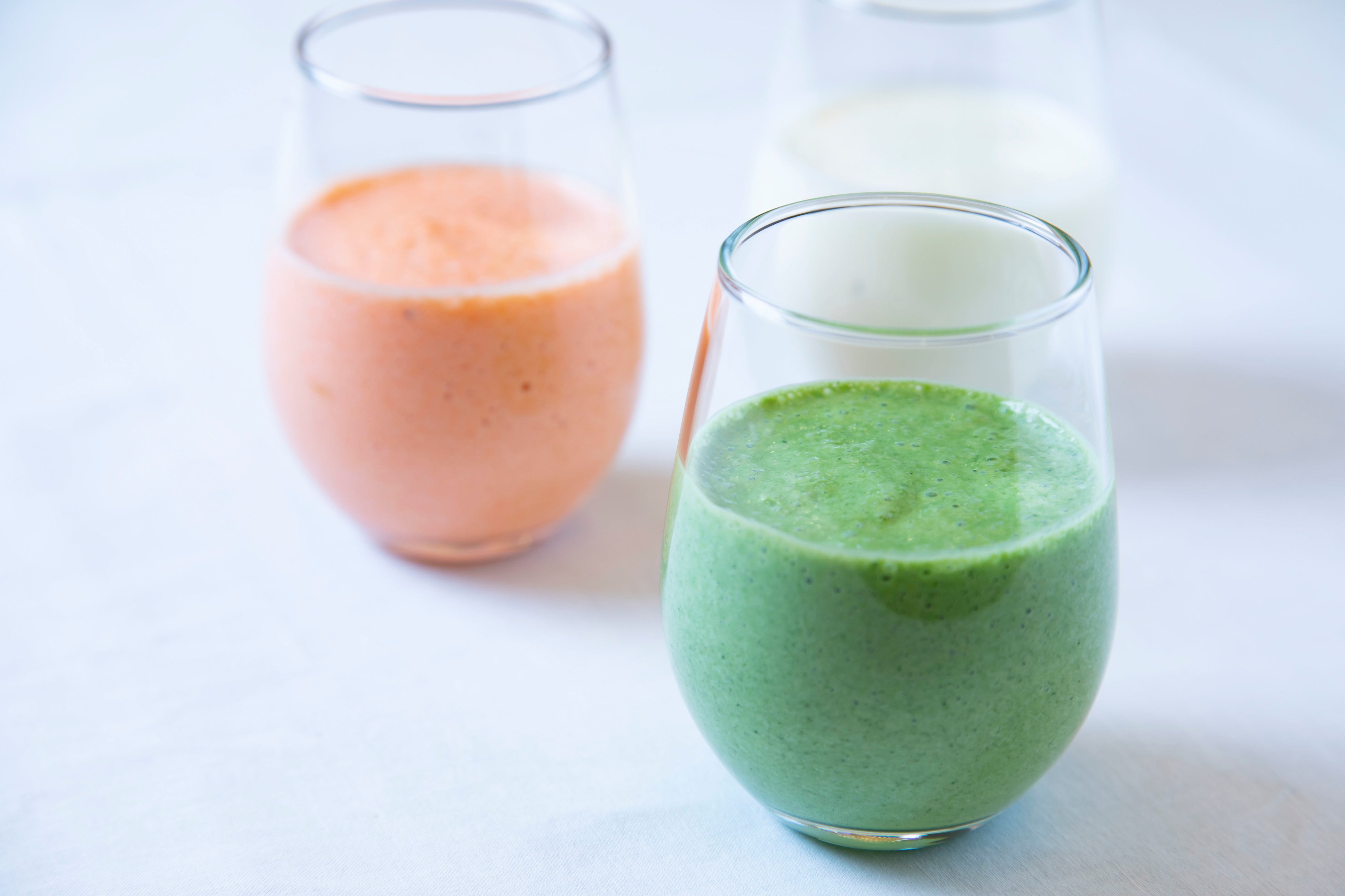 朝食ビュッフェでは、高原野菜のスムージーも人気　