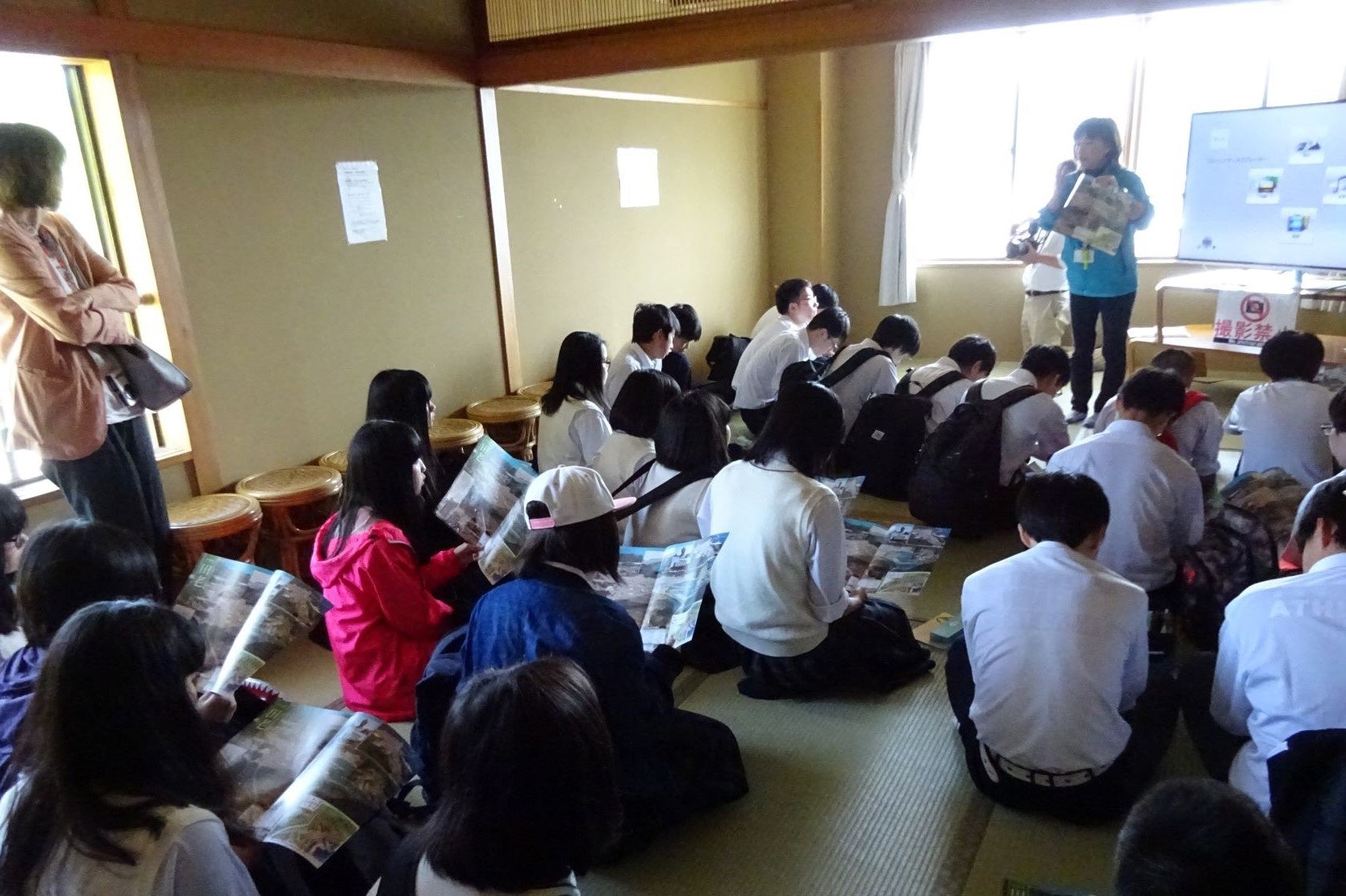 たろう観光ホテルの社長が、津波が襲来する様子をホテル６階から撮影した映像を視聴できます