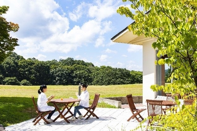 陽だまりのテラスでのんびり過ごせます