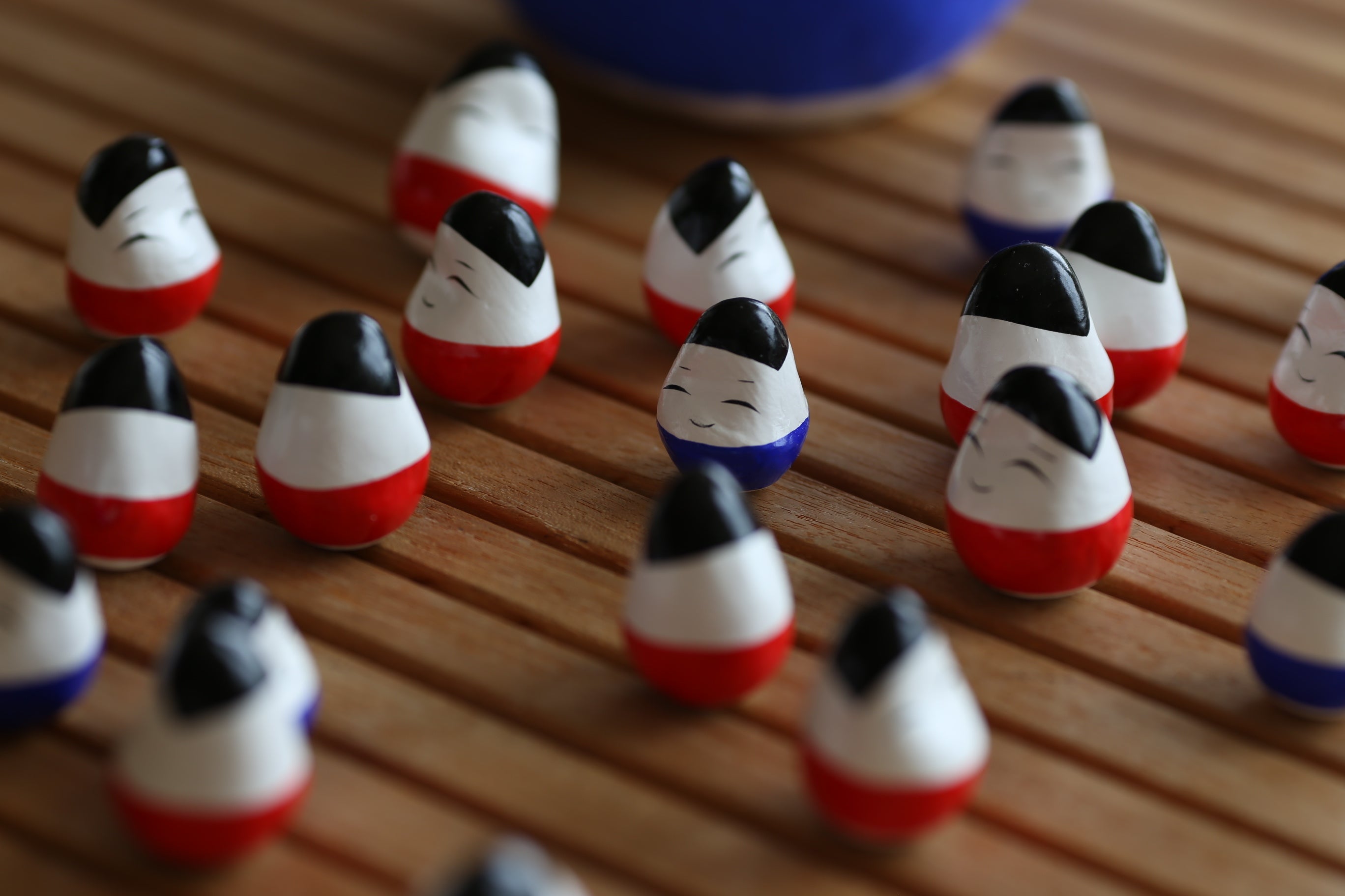 ４００年以上もの歴史を持つ会津の伝統的な縁起物「起き上がり小法師」