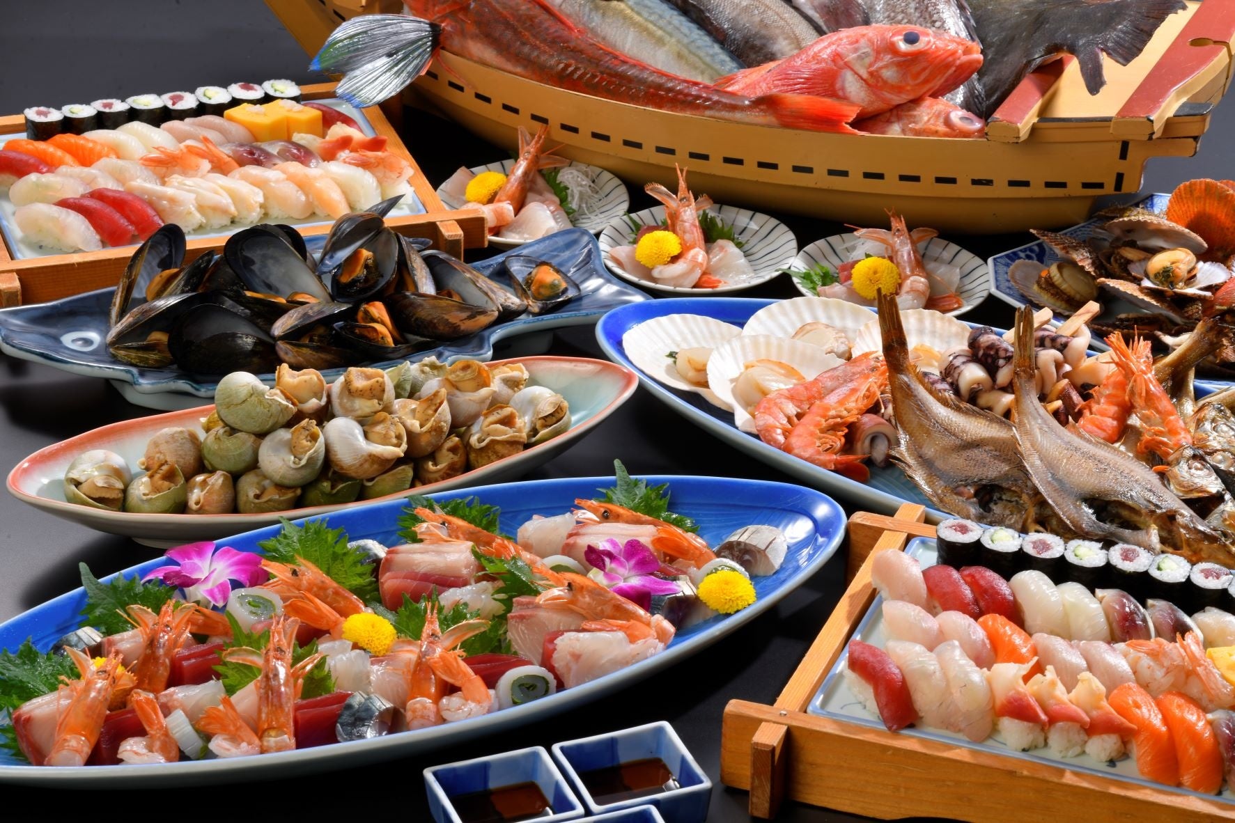 休暇村陸中宮古の食事は「海の幸」と「山の幸」をお好きなだけ味わえるビュッフェスタイルでご用意