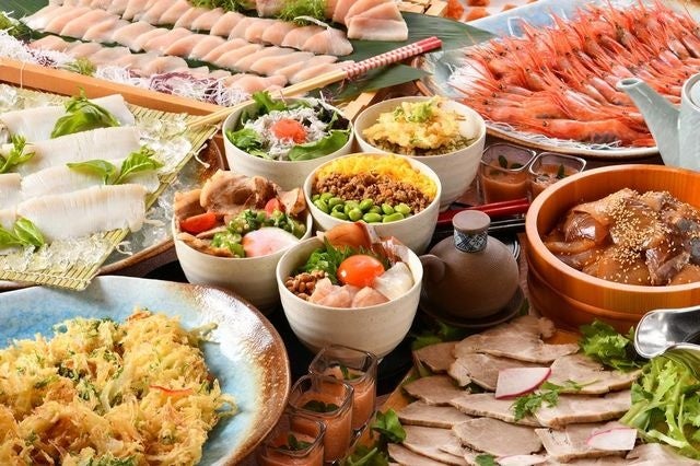 ご当地グルメがずらりと並ぶ朝食ビュッフェ
