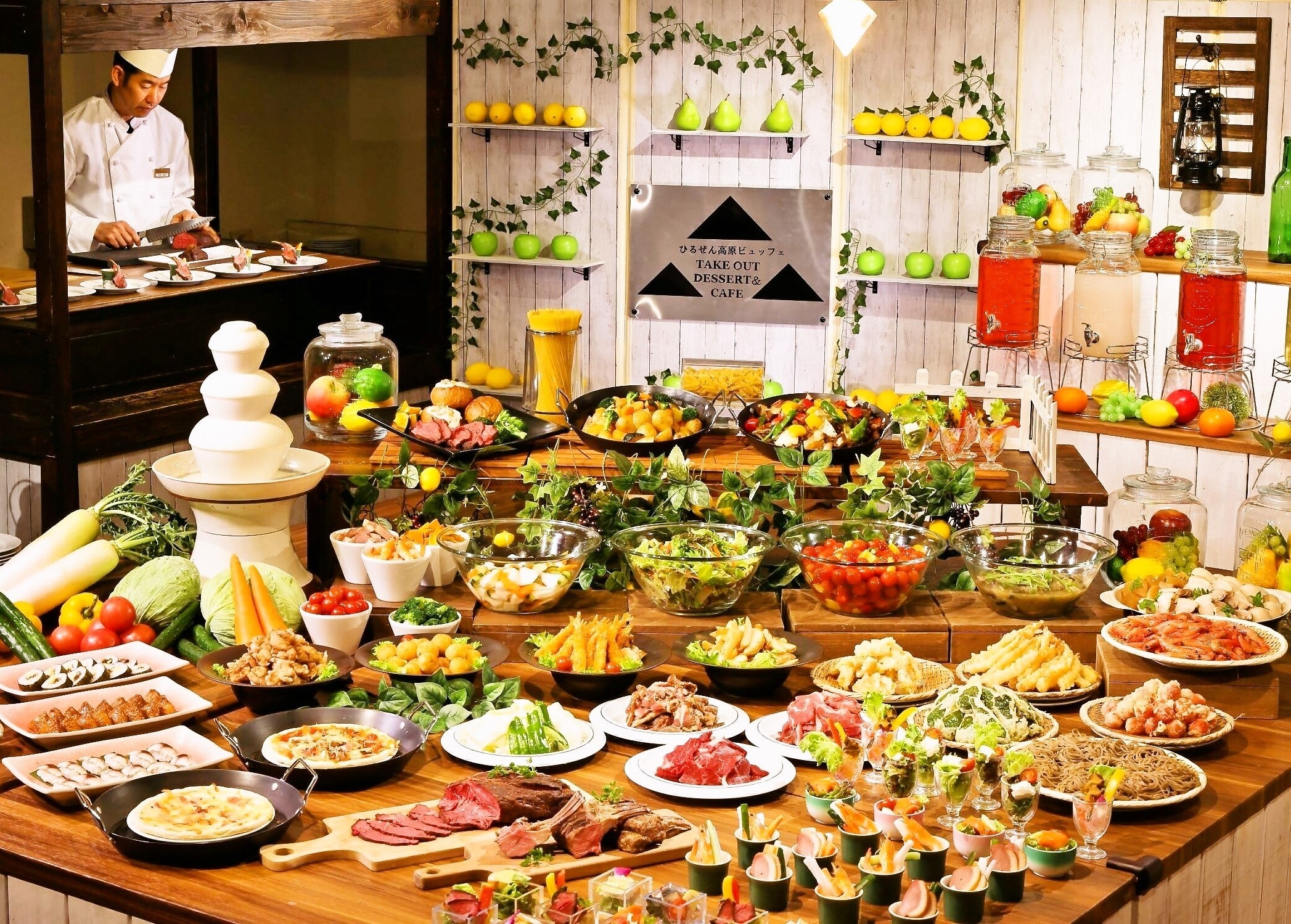 籠盛りのテーブルサービスやライブキッチンで多彩な料理が楽しめるひるぜん高原ビュッフェ