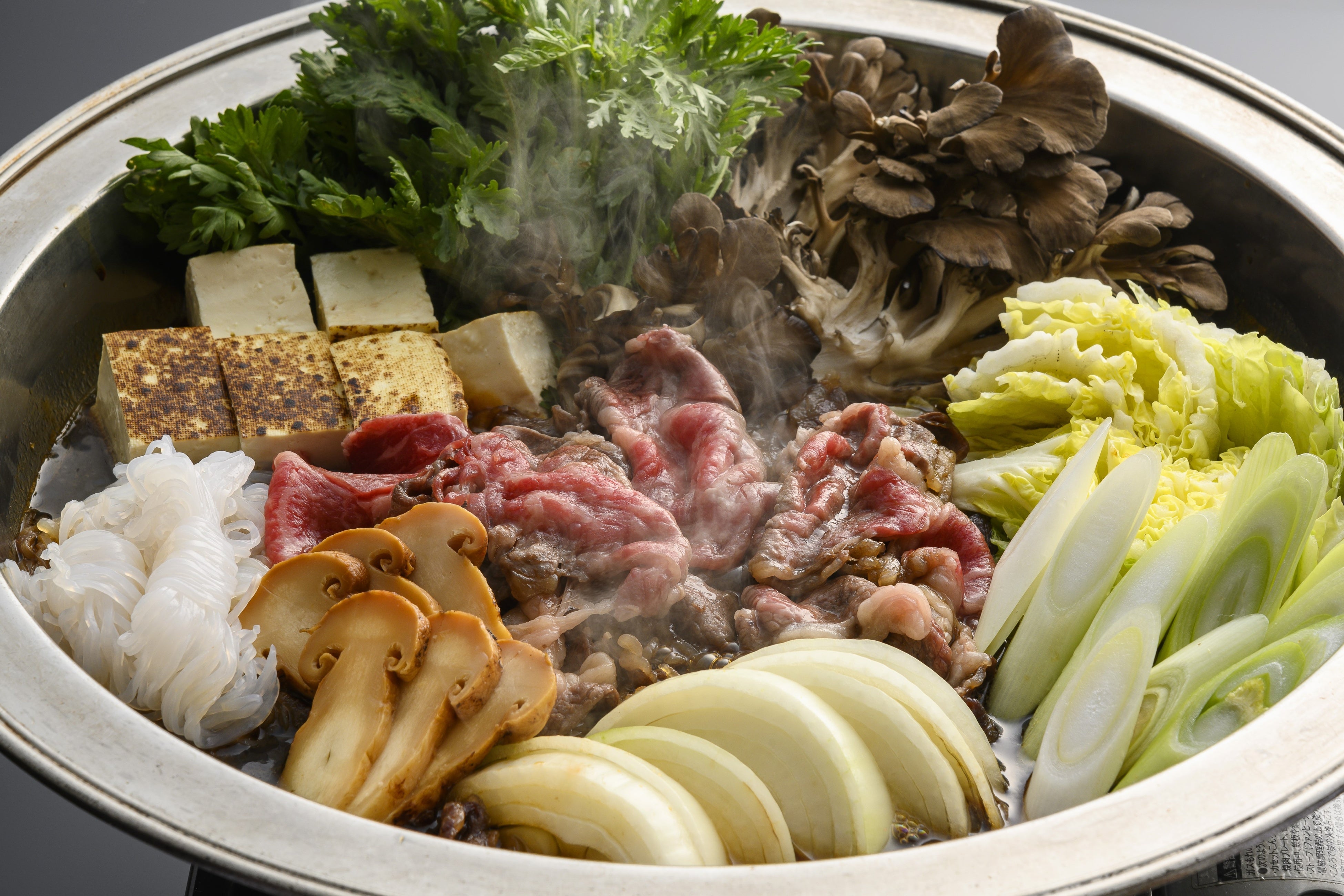 【秋限定】和牛と松茸のすき焼き