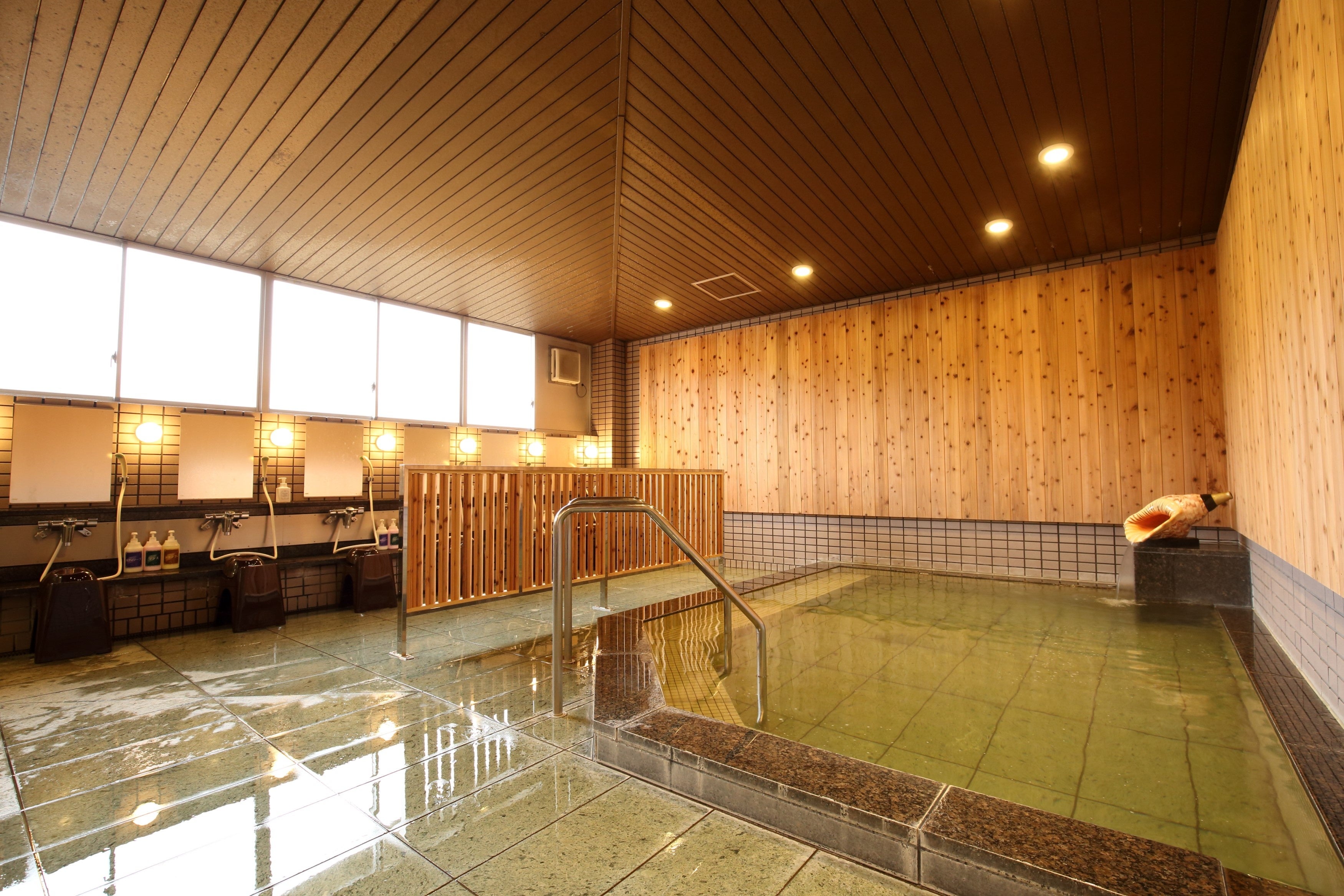 自家源泉「羽月の湯」