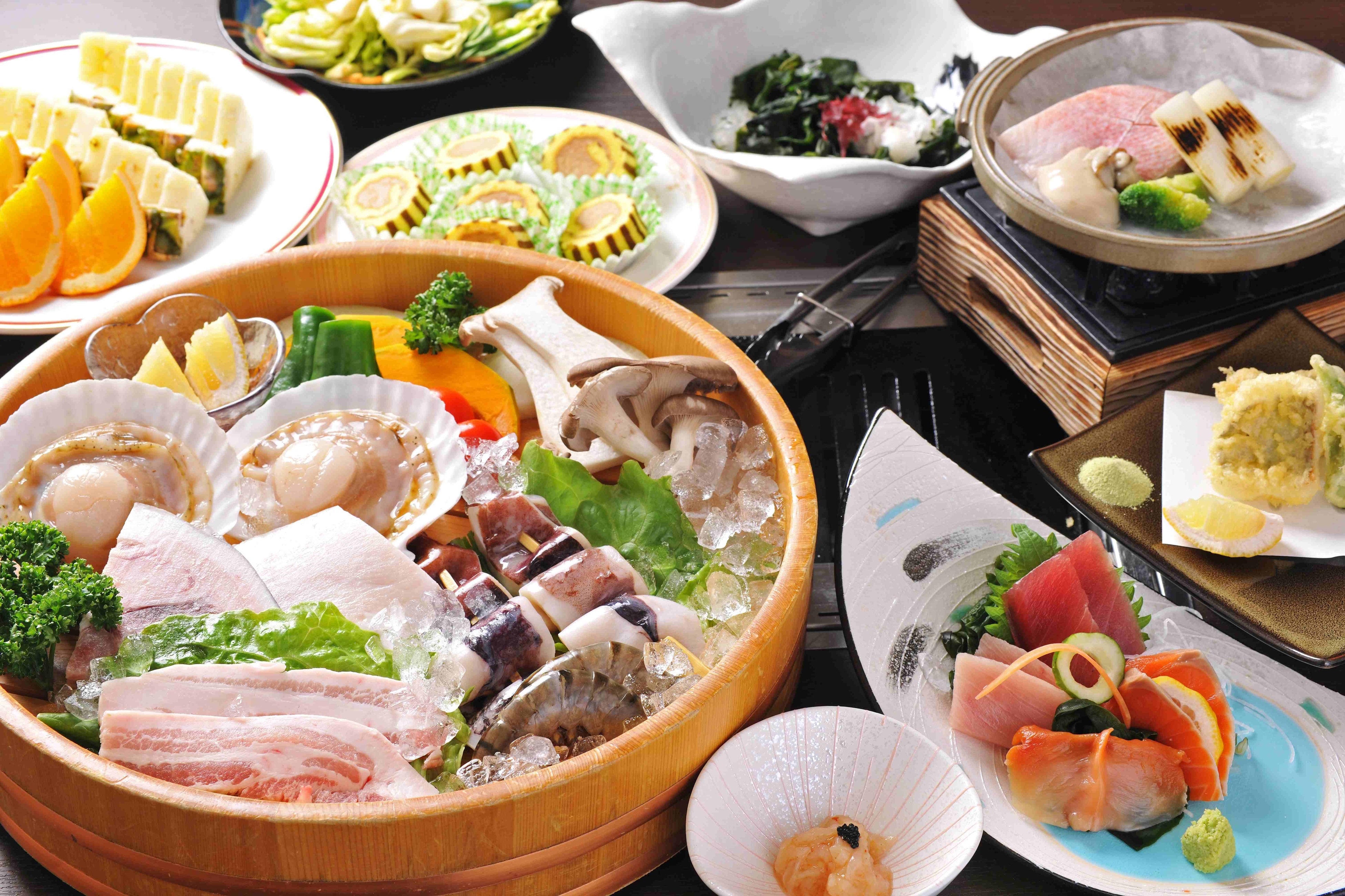 無煙ロースターで焼きながら食べる「浜焼き」をお楽しみください