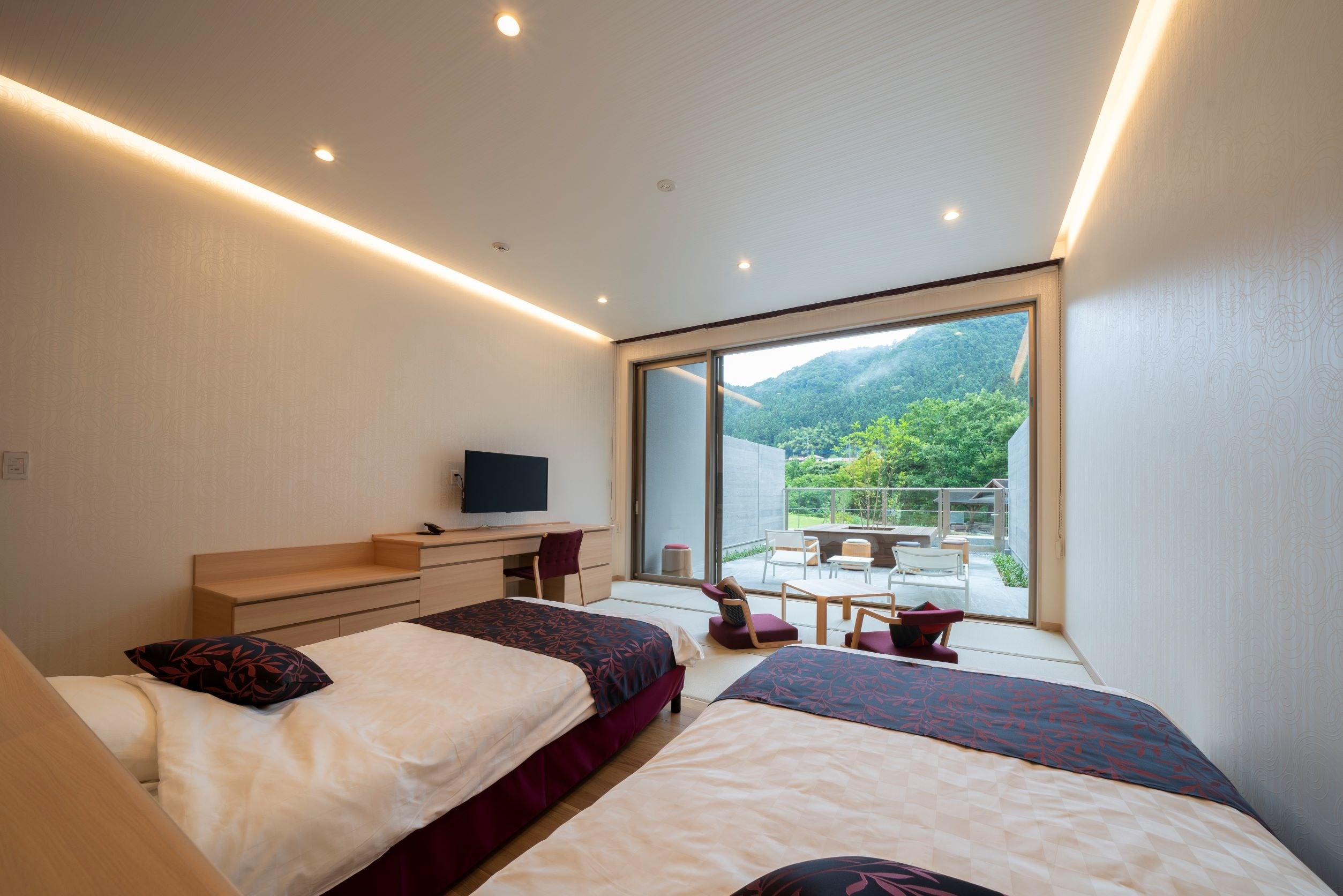 アウトドアリビング付き和洋室