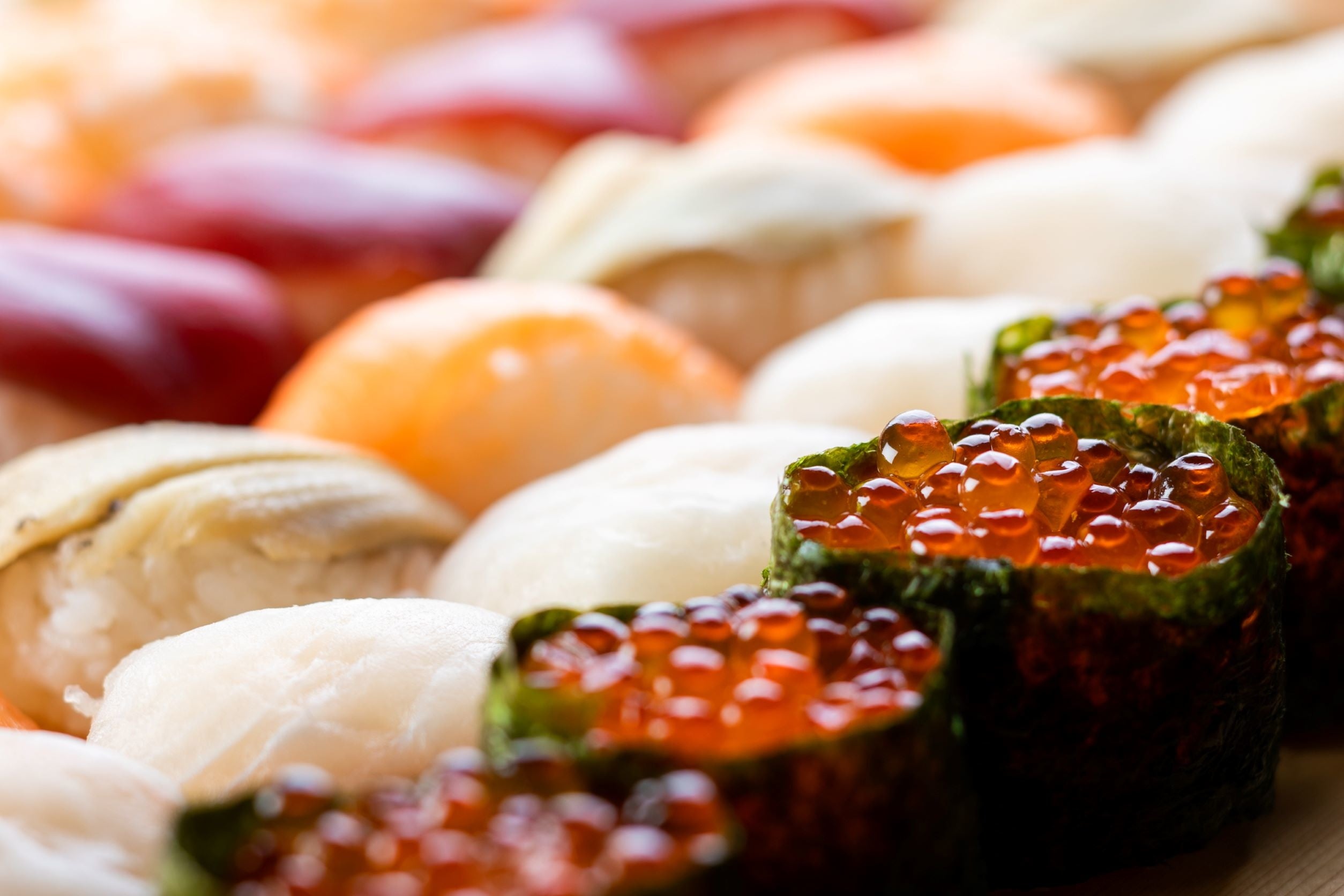 職人が目の前で握る寿司