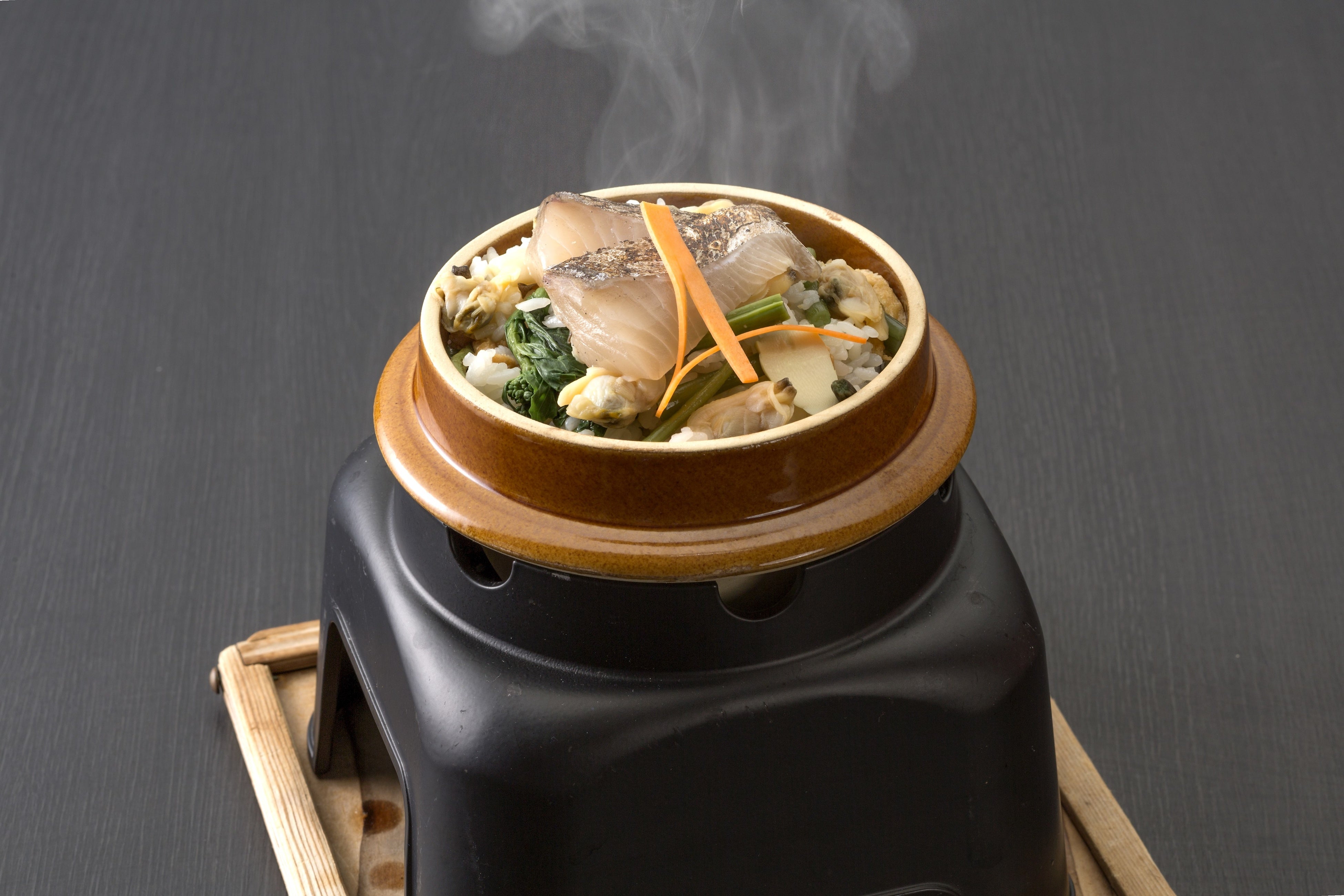 鰆と浅蜊の釜飯