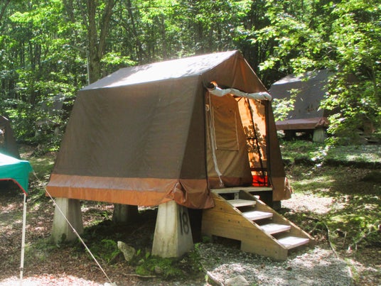 標高1,400mの高原キャンプ場に新サイト誕生 休暇村嬬恋鹿沢キャンプ場 4月18日営業開始 ~雨の日も安心の「デッキサイト」新設、シーズン料金も導入~ 標高1,400mの高原キャンプ場に新サイト誕生 休暇村嬬恋鹿沢キャンプ場 4月18日営業開始 ~雨の日も安心の「デッキサイト」新設、シーズン料金も導入~