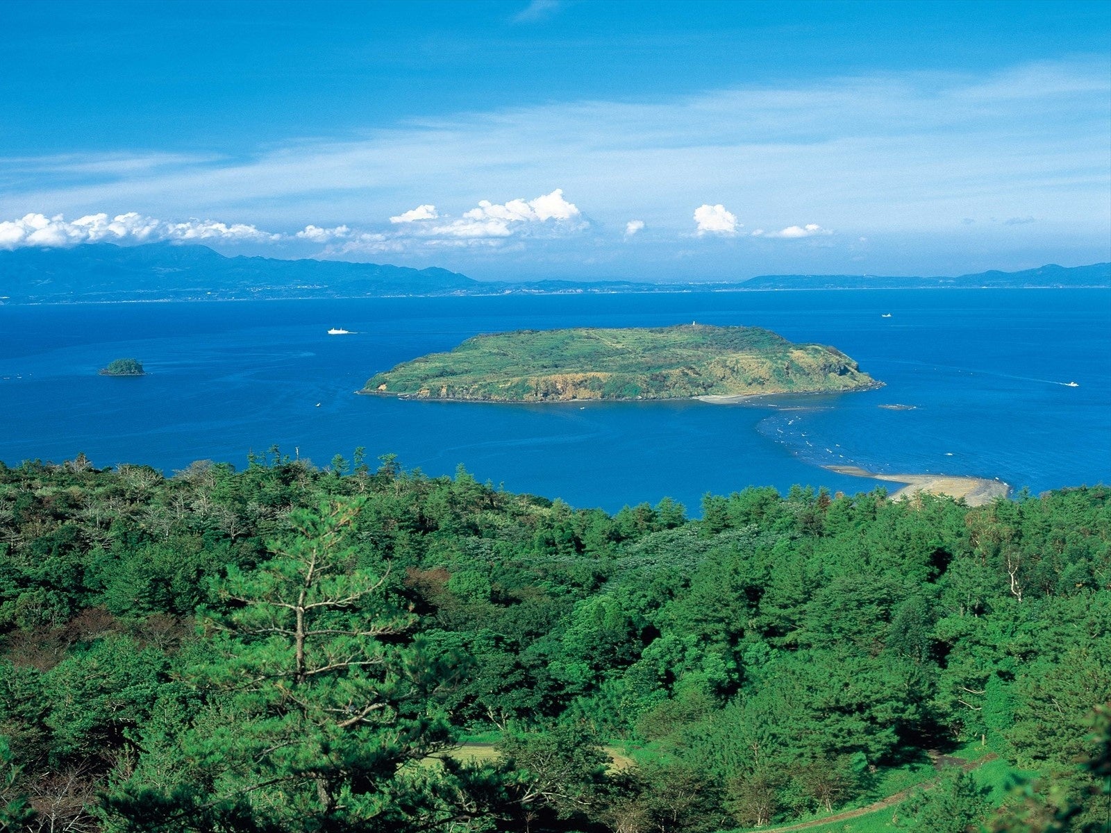 潮の満ち引きによって消える道