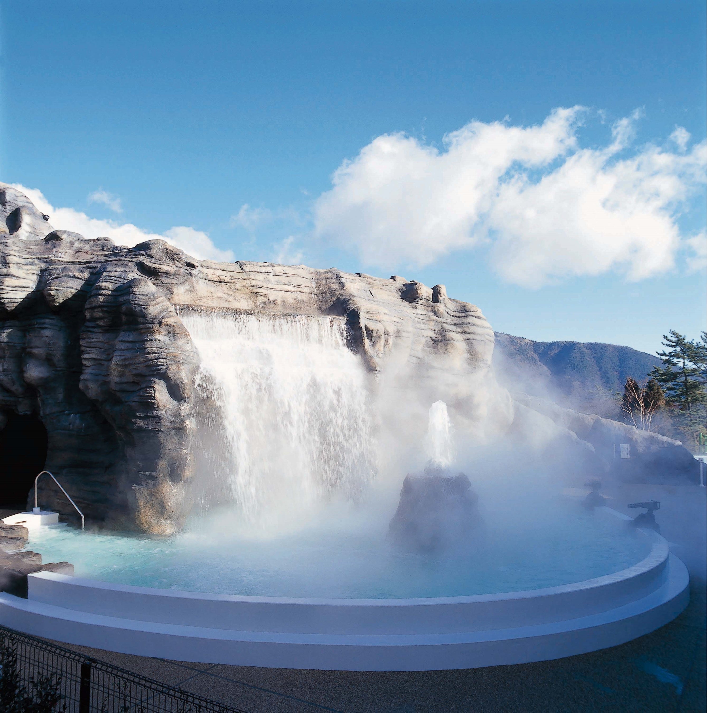 人気の「龍の水辺」もライトアップ！