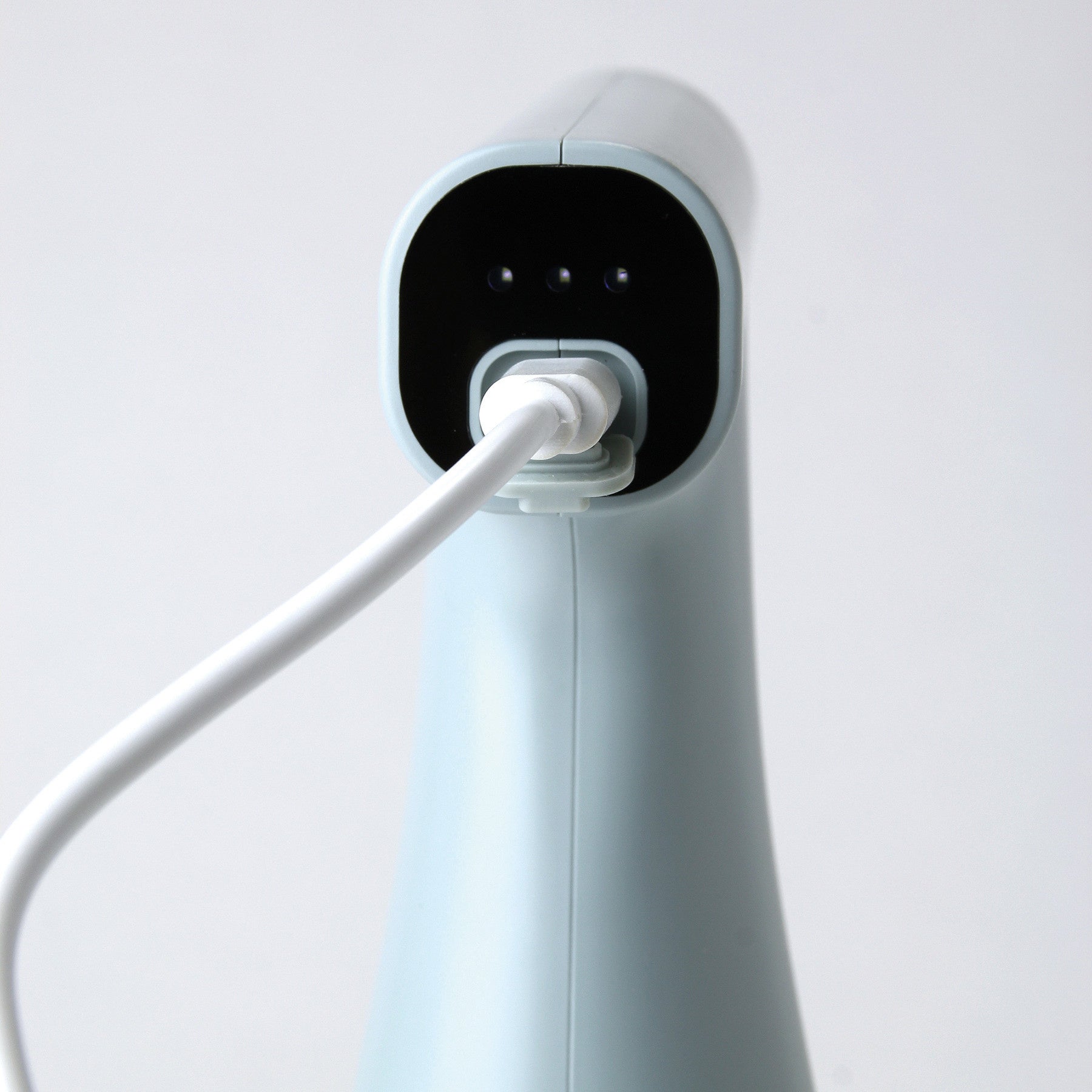 指が疲れにくいワンタッチ充電式 オートスプレー」全2色発売