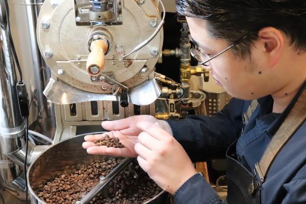 【丁寧に自家焙煎・選り分けされています。】