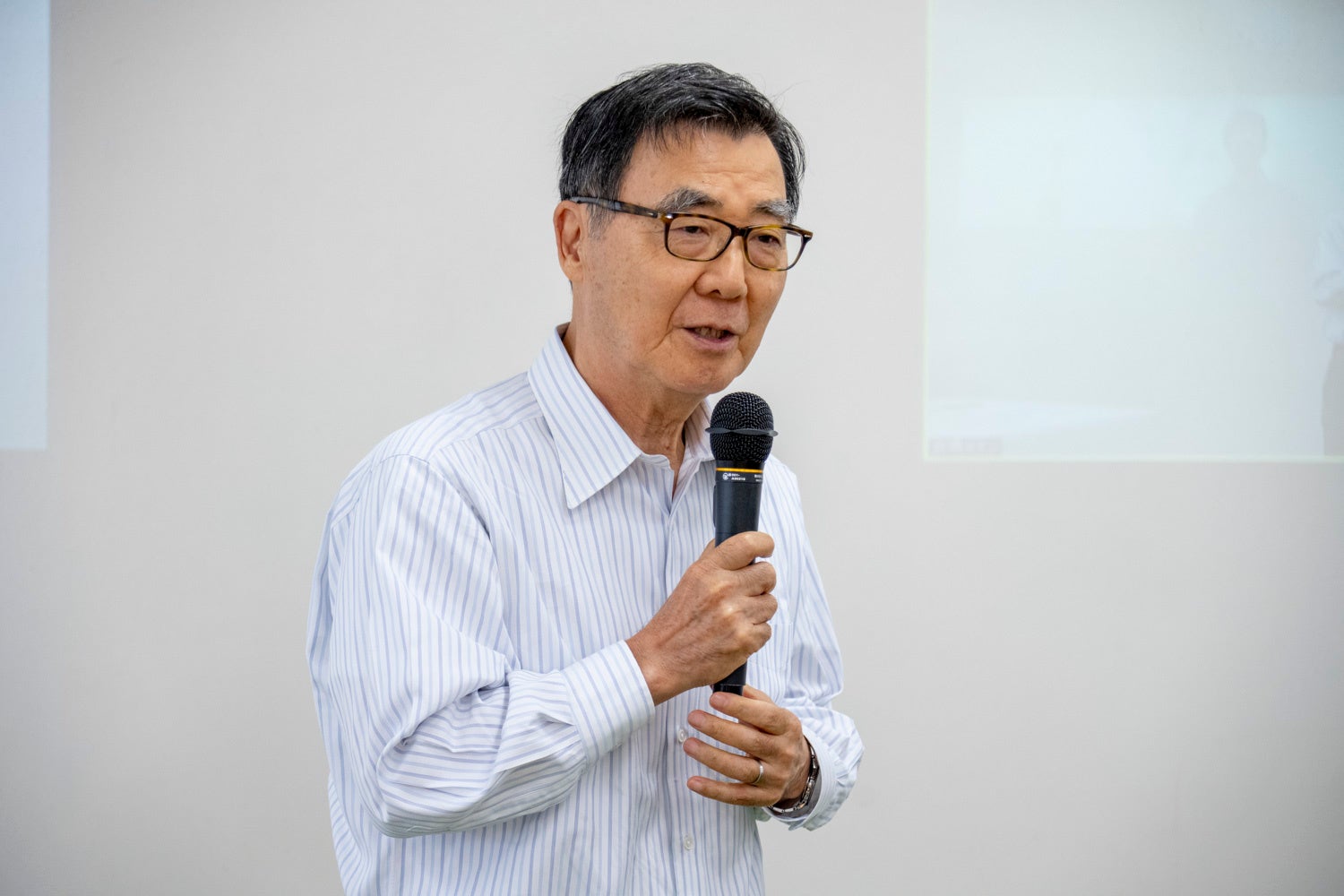 佐藤 勝彦副学長