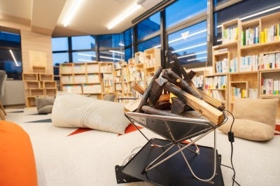 焚火台を囲んで仲間と対話もできます