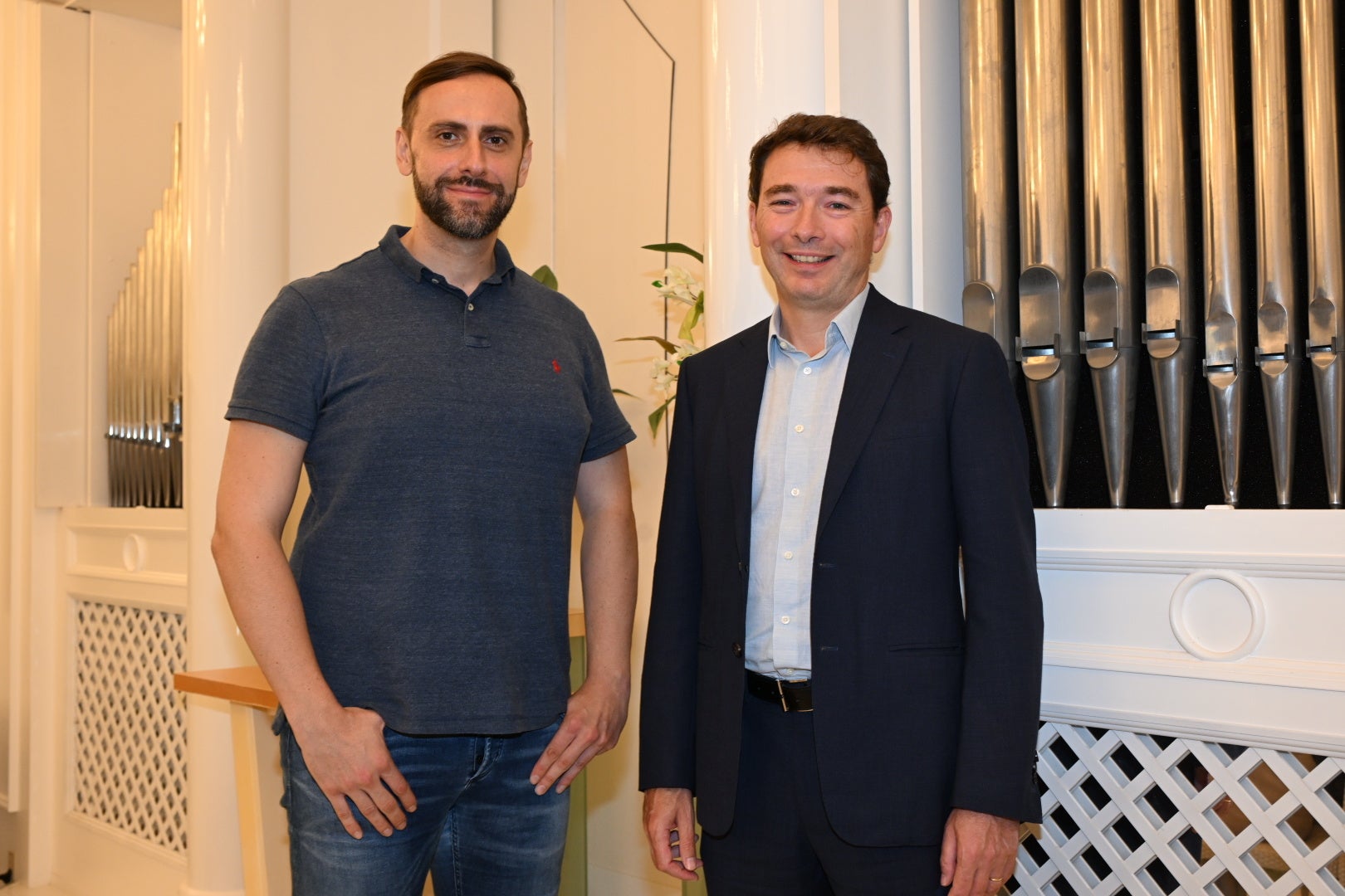 ギジャロ・ピエール（ゼネラルマネージャー）とジル・ランゴリ（Virtuos　CEO）